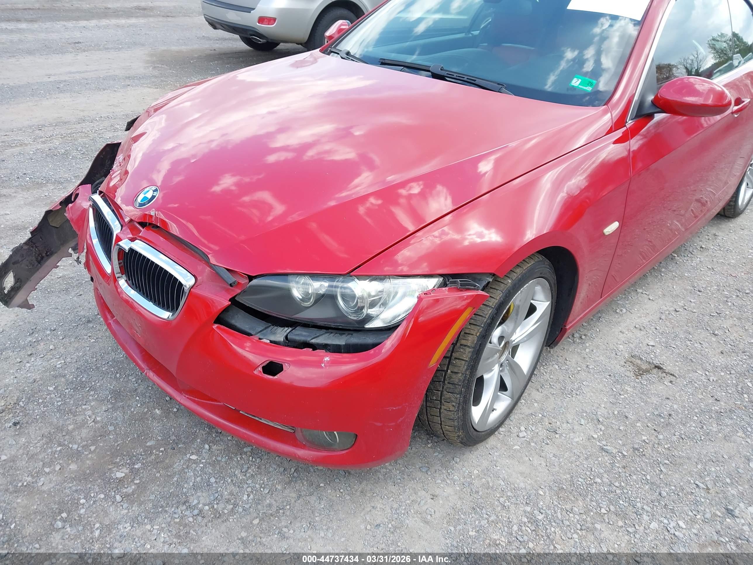 BMW 335I image 6