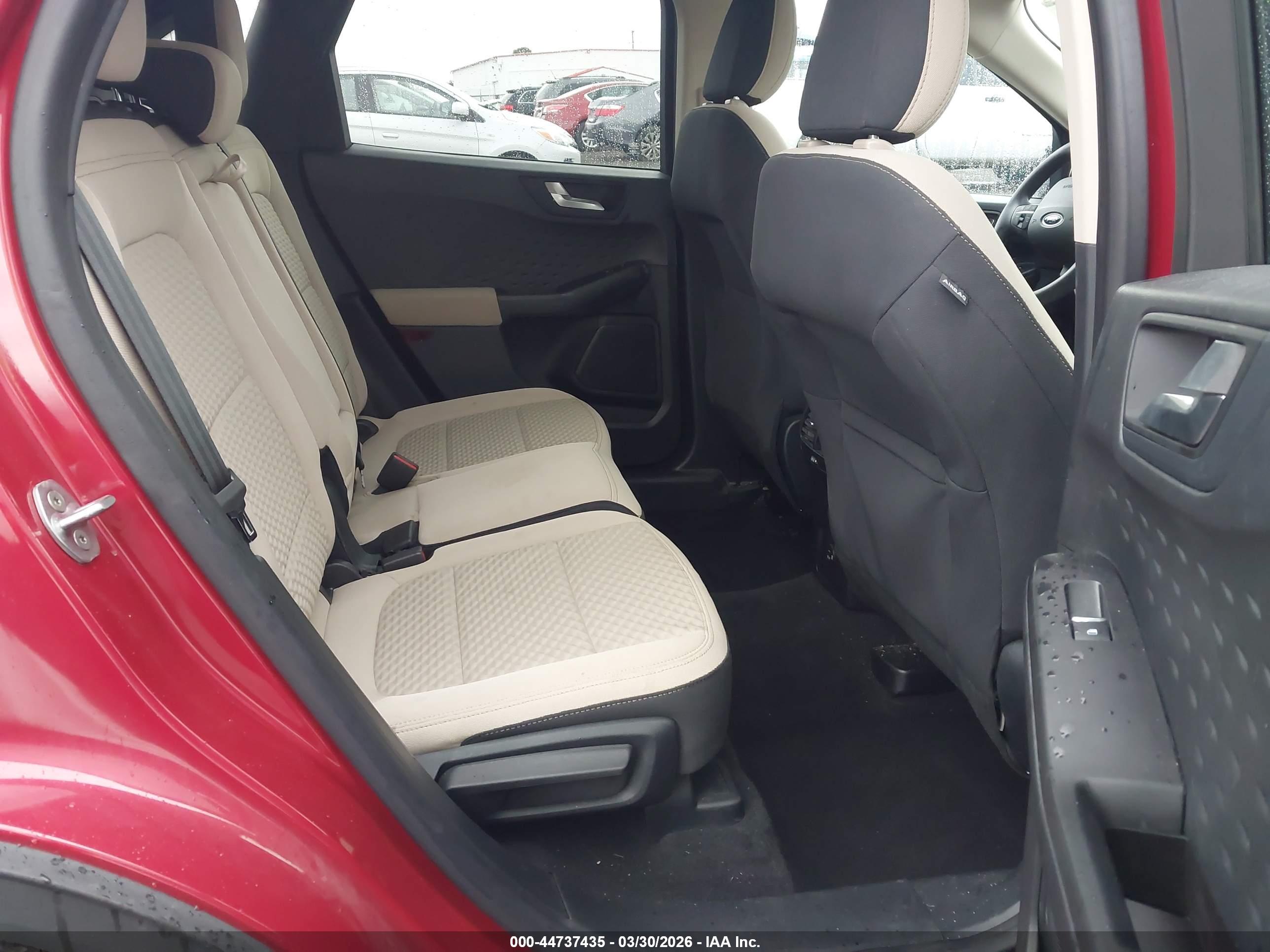 FORD ESCAPE image 8