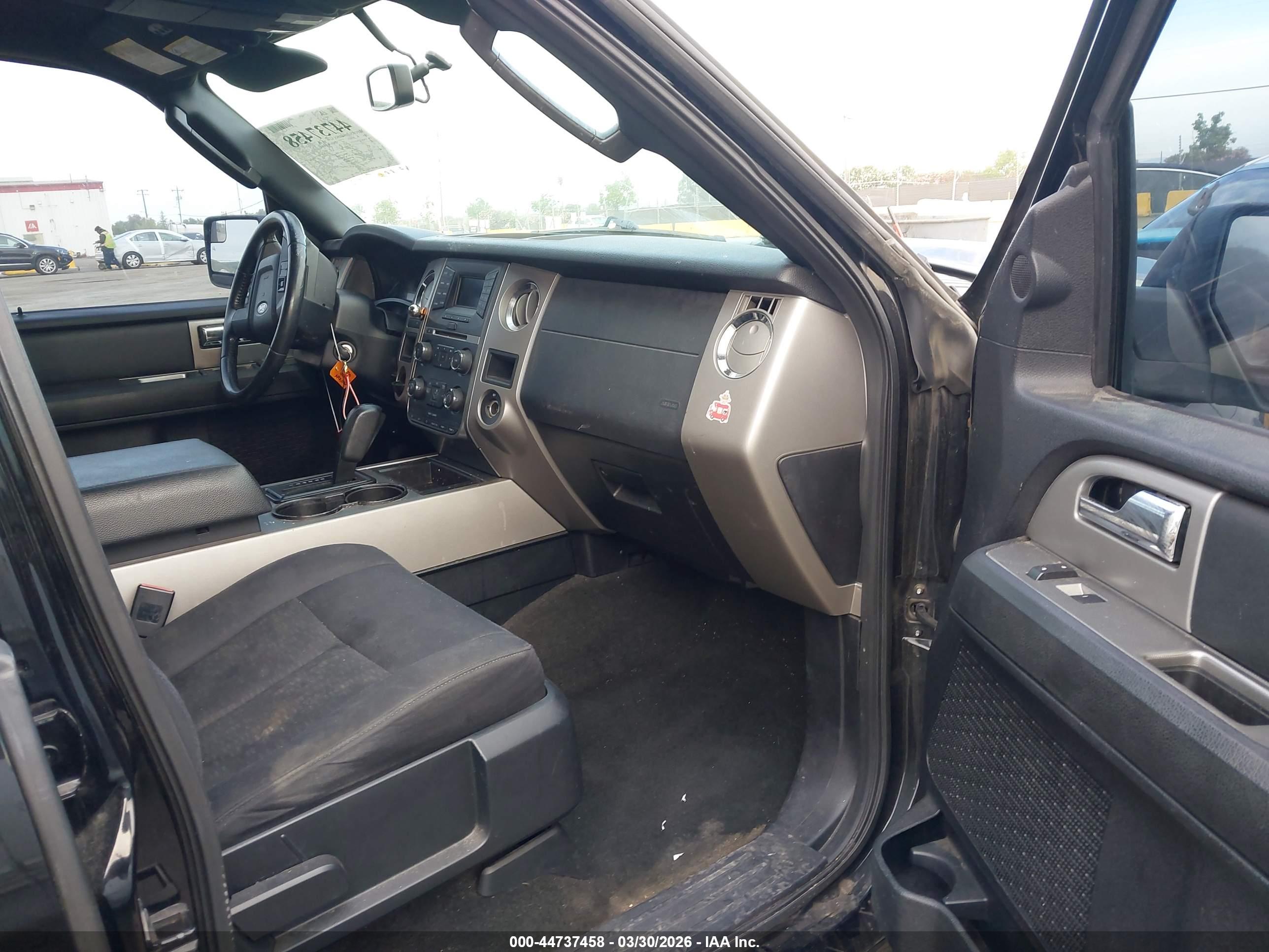 FORD EXPEDITION image 5