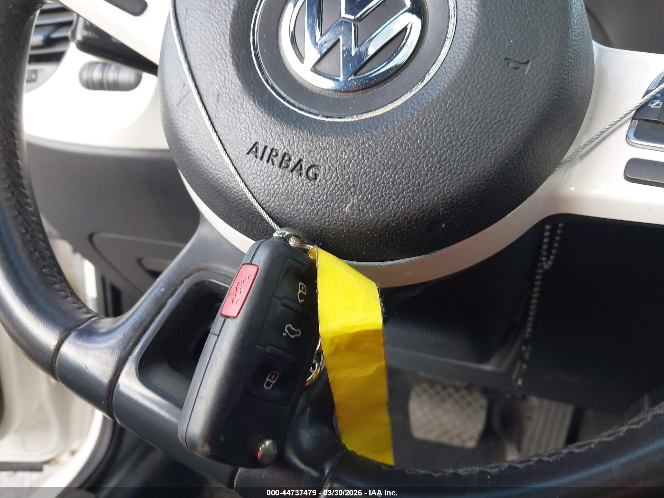 VOLKSWAGEN BEETLE image 11