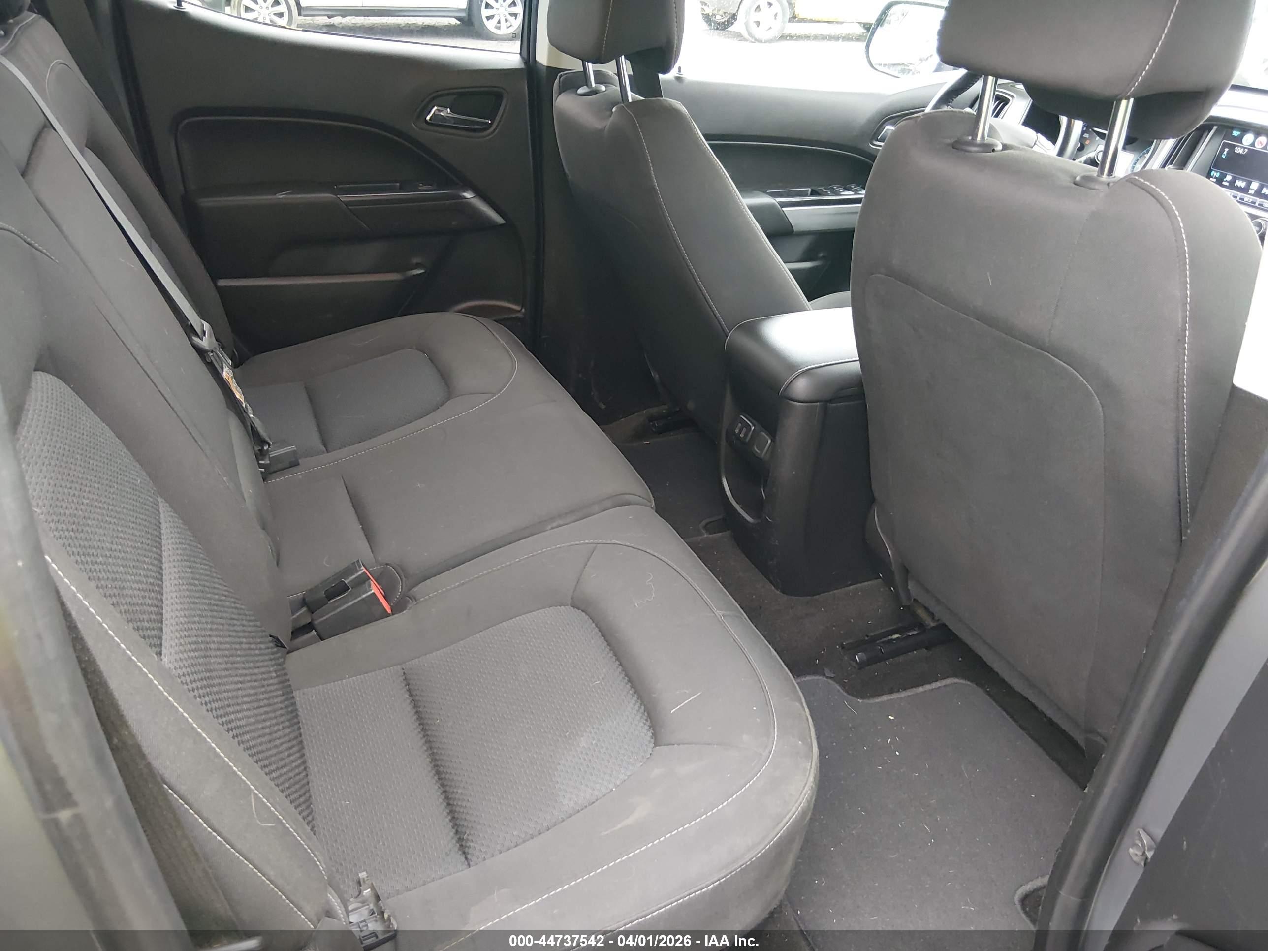 CHEVROLET COLORADO image 8