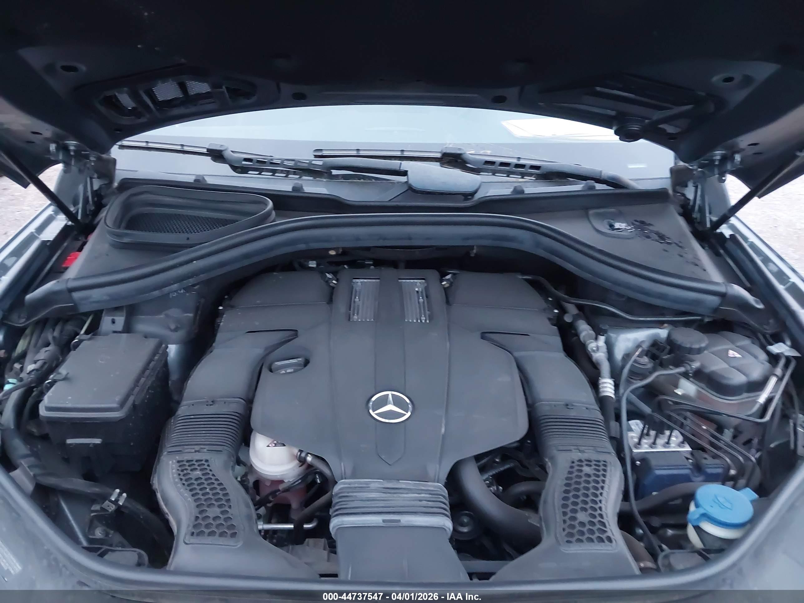 MERCEDES-BENZ GLS image 10