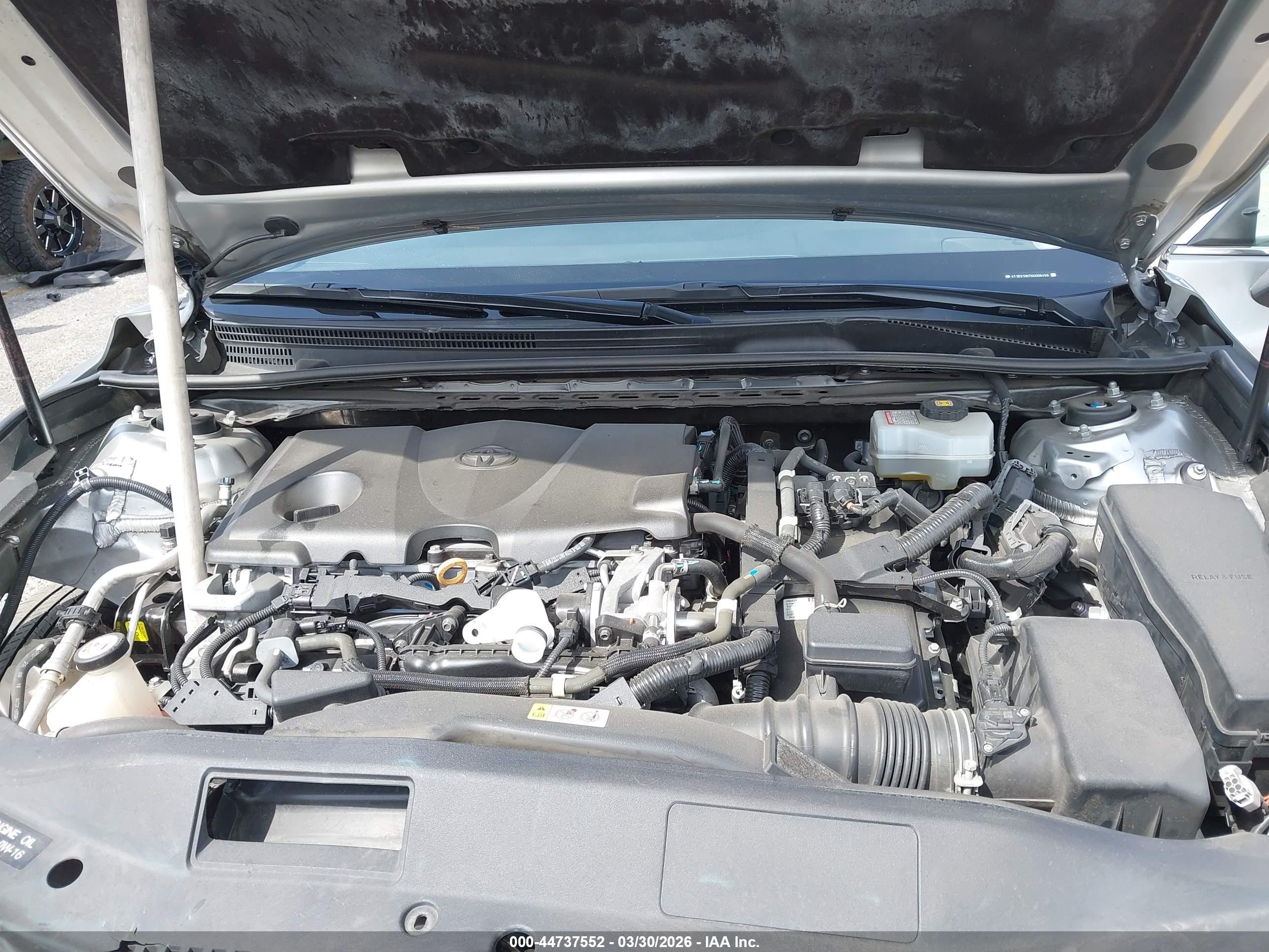 TOYOTA CAMRY image 10