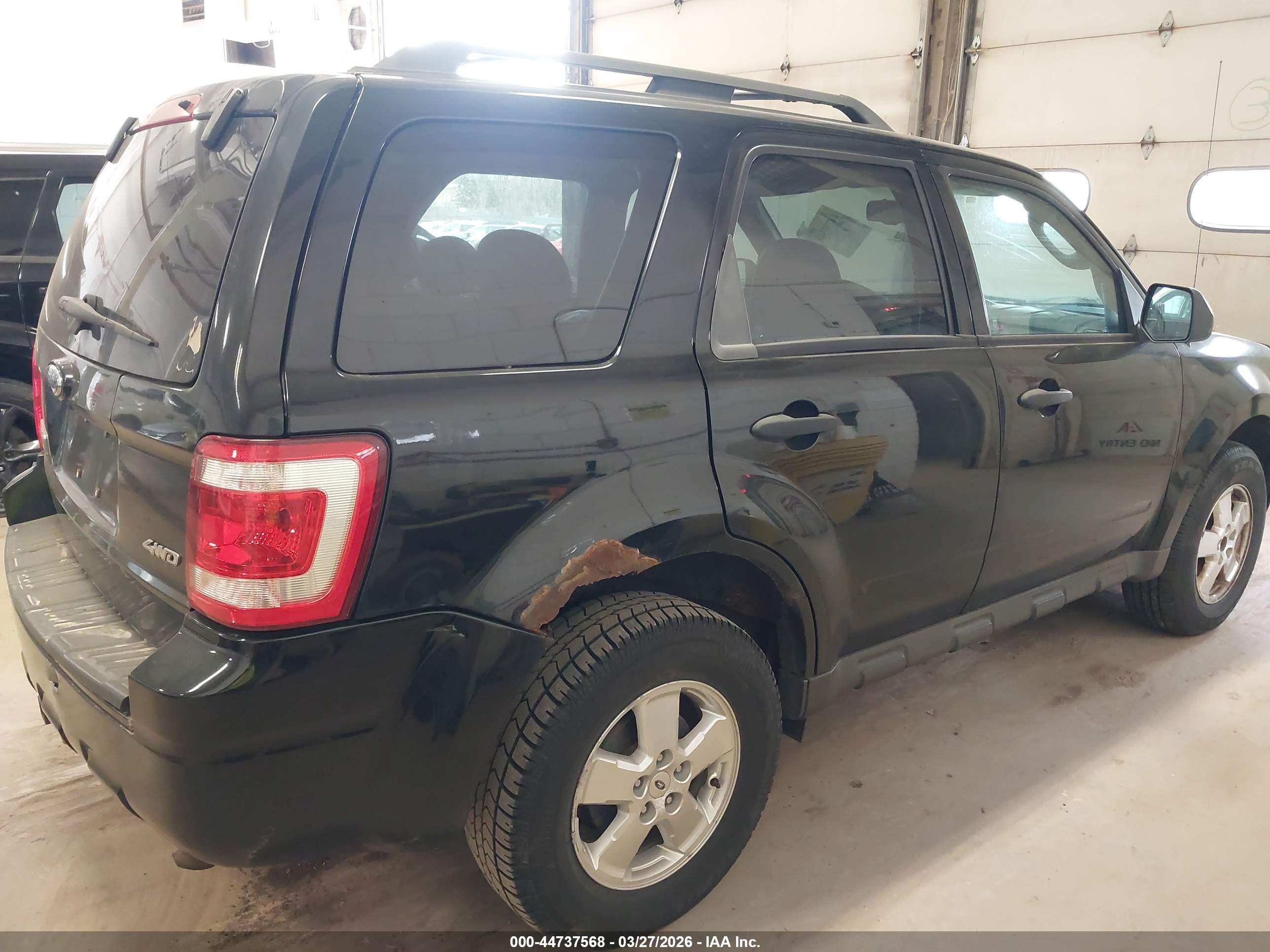 FORD ESCAPE image 4