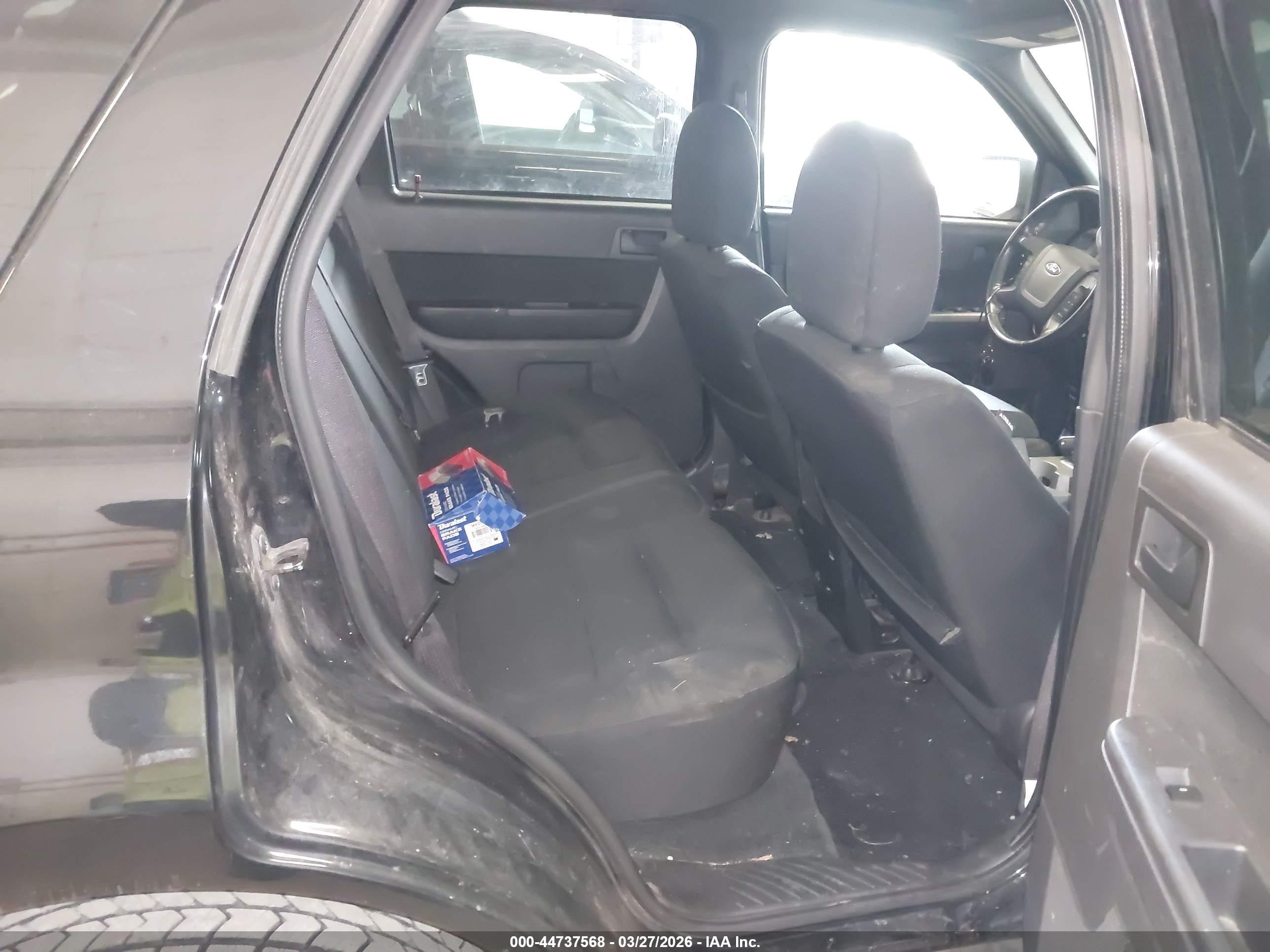 FORD ESCAPE image 8