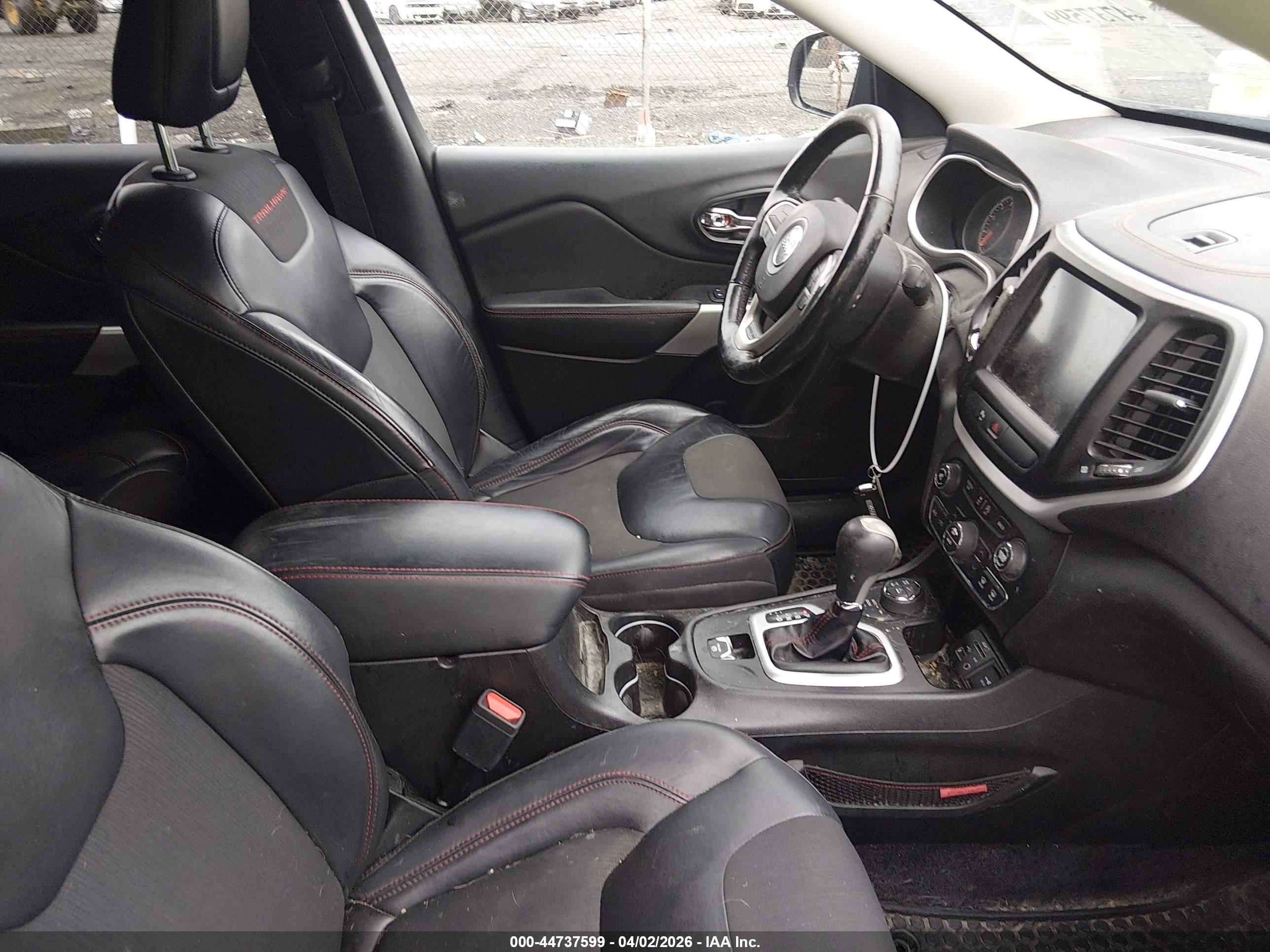 JEEP CHEROKEE image 5