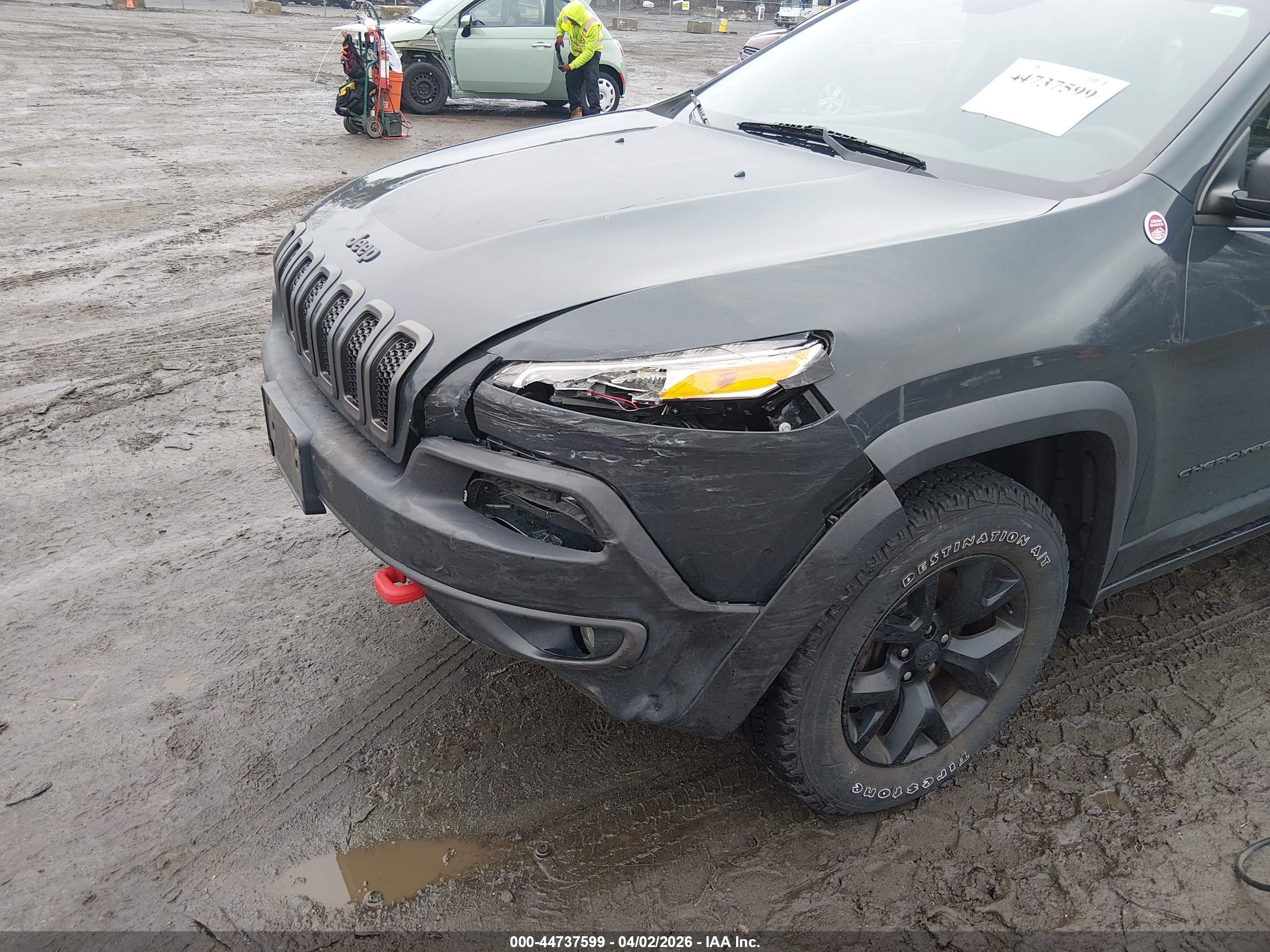 JEEP CHEROKEE image 6