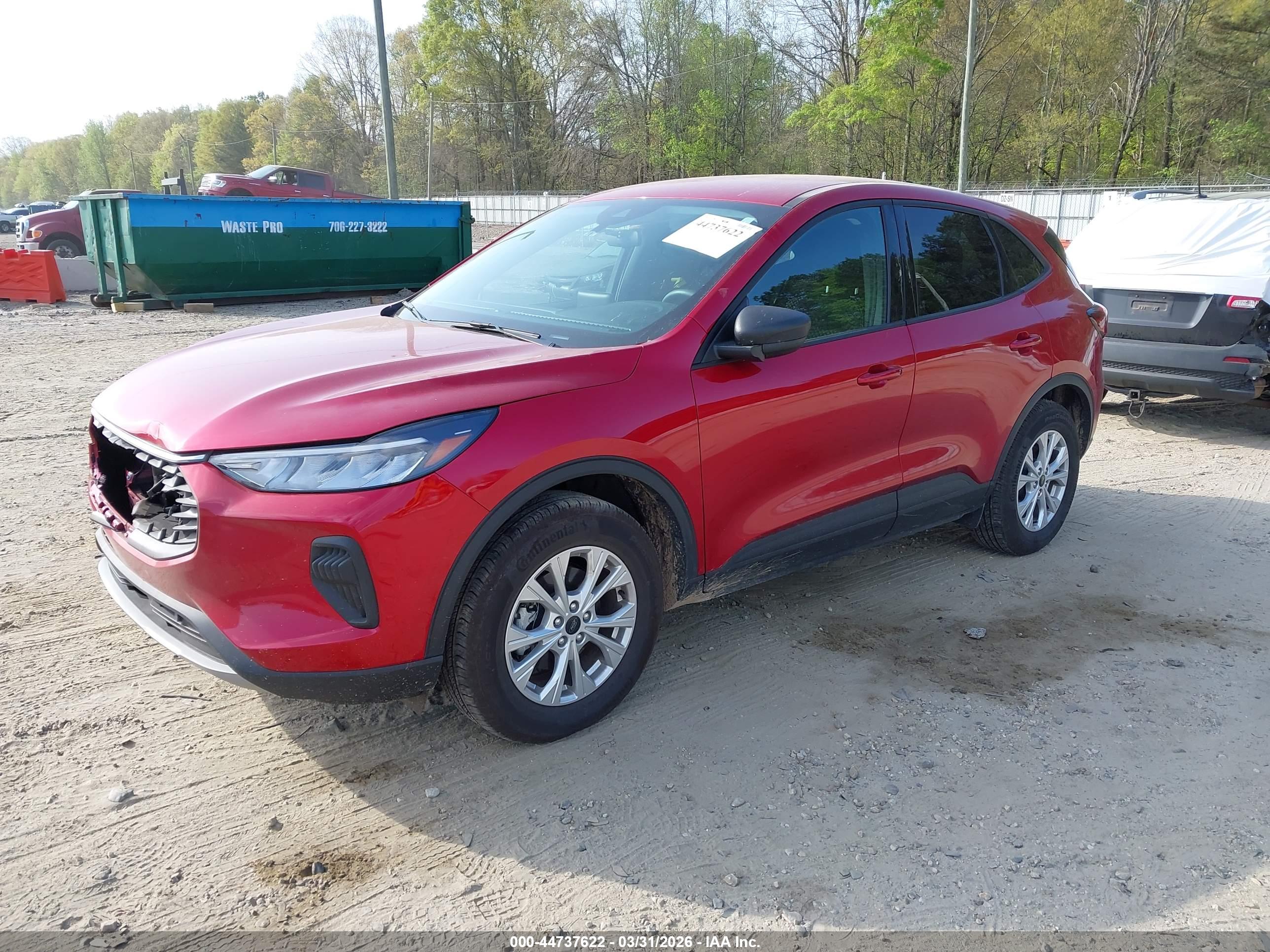 FORD ESCAPE image 2