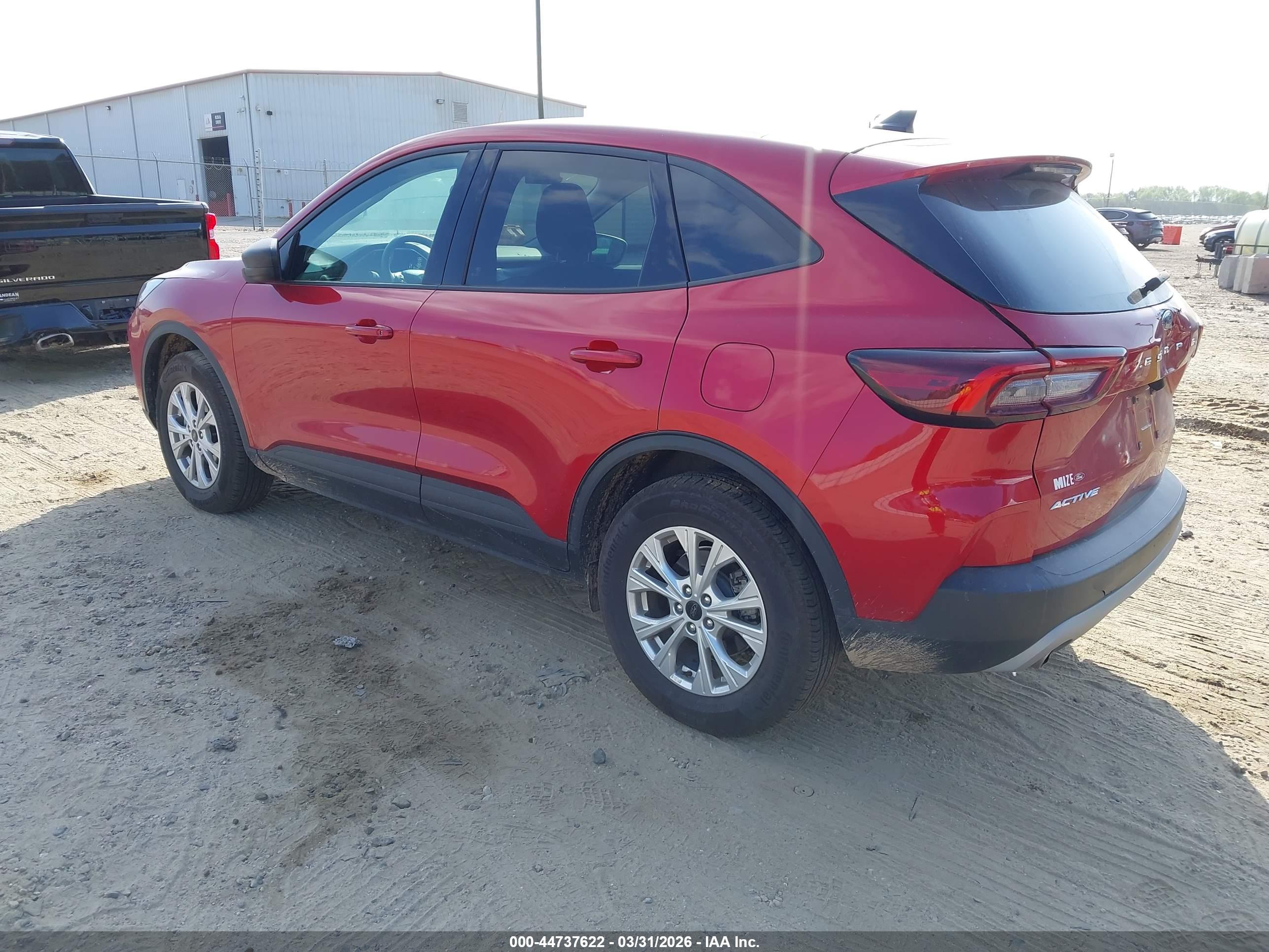 FORD ESCAPE image 3