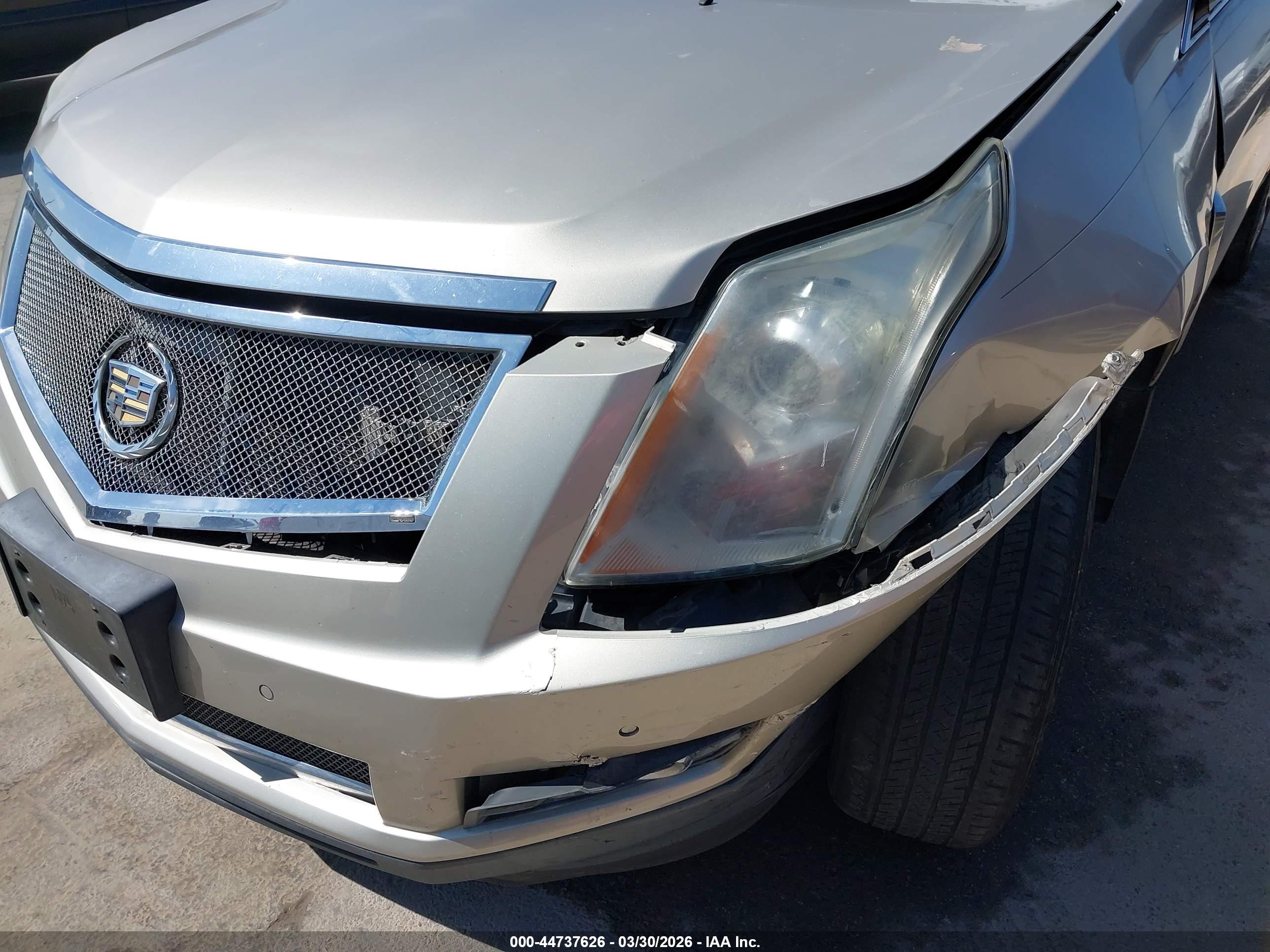 CADILLAC SRX image 6