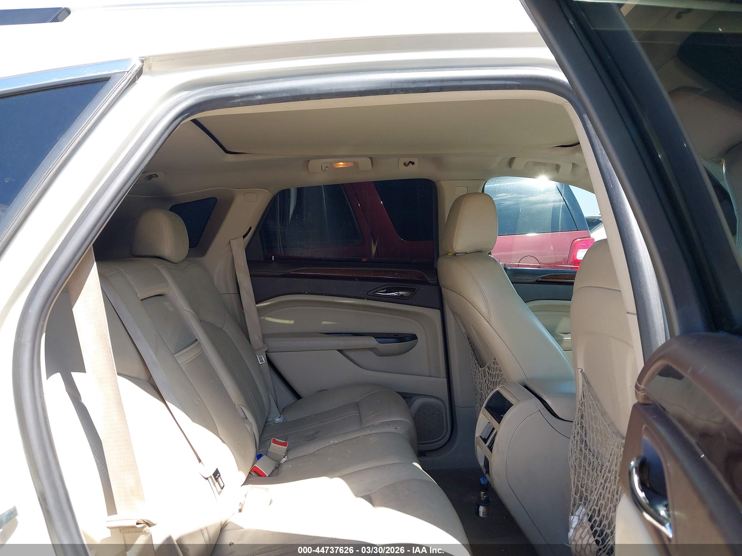 CADILLAC SRX image 8