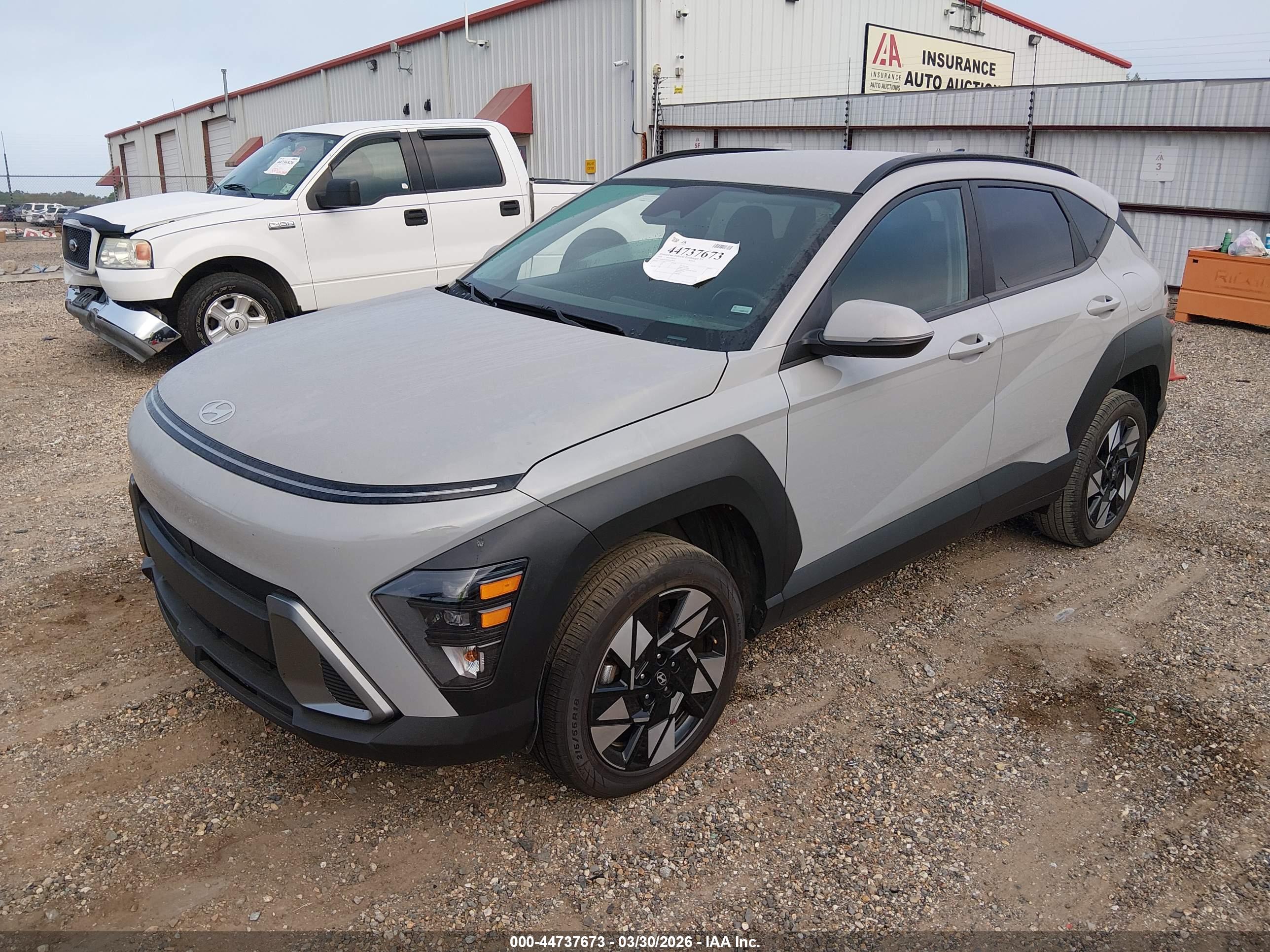 HYUNDAI KONA image 2