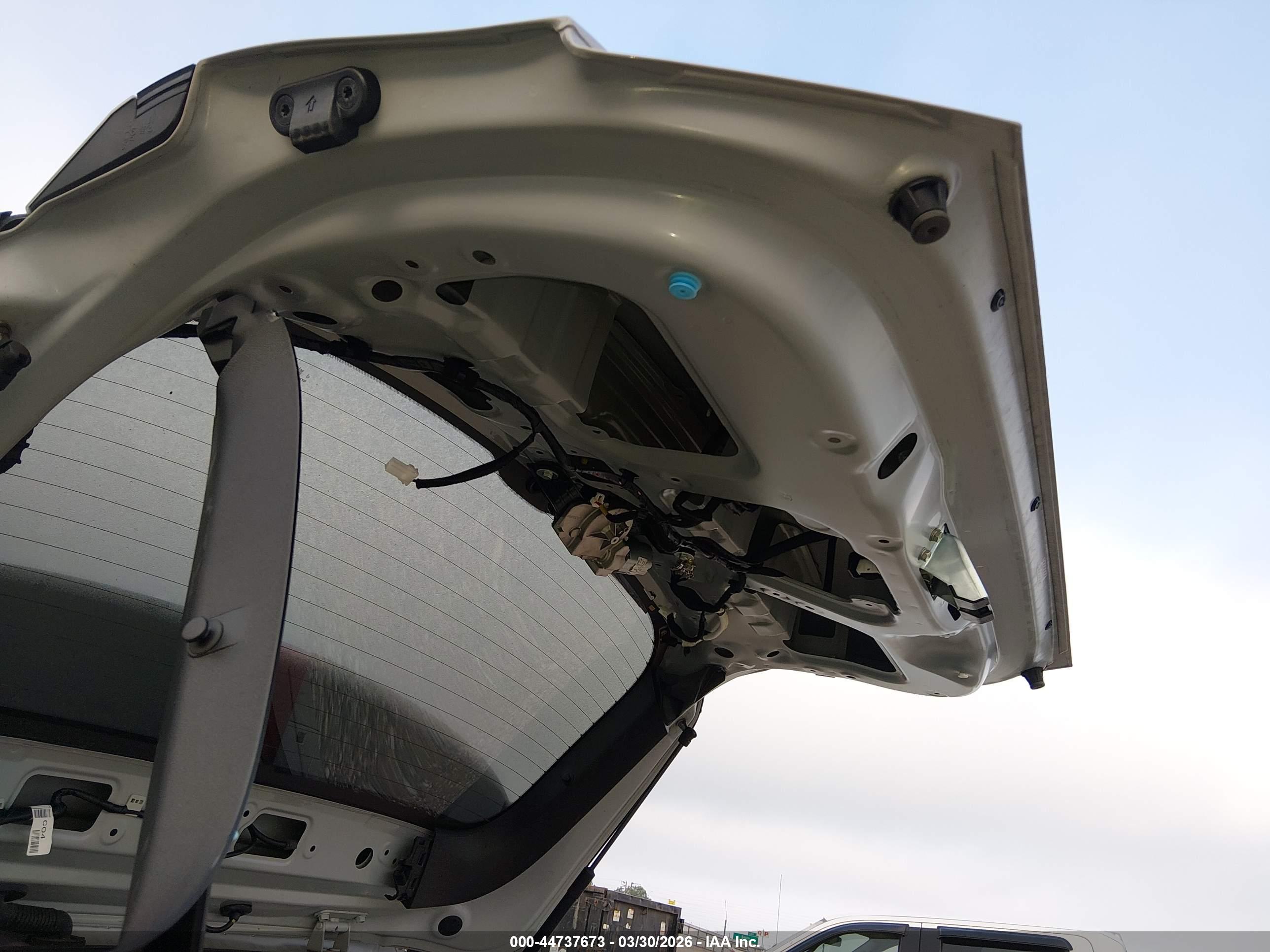 HYUNDAI KONA image 6