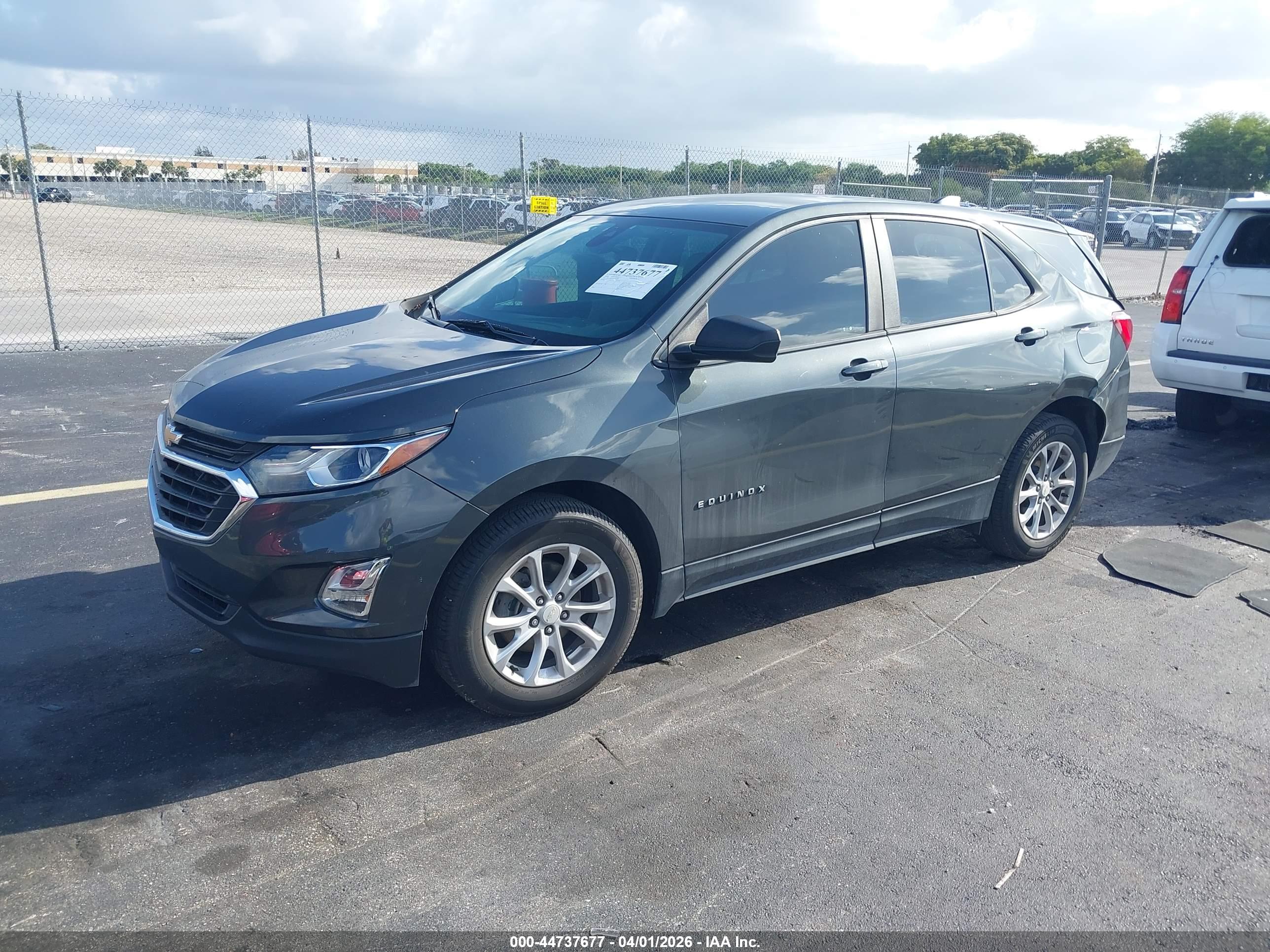 CHEVROLET EQUINOX image 2