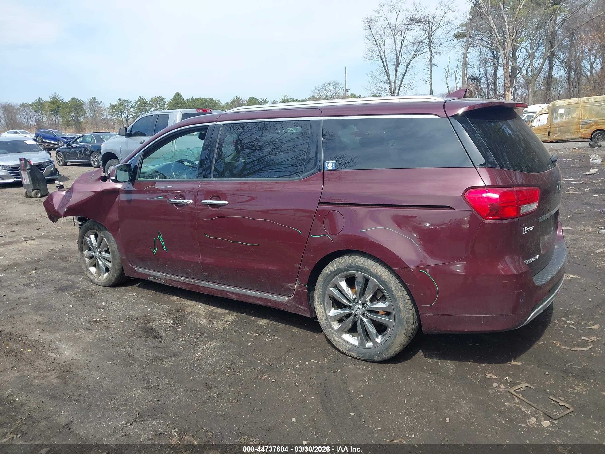 KIA SEDONA image 3