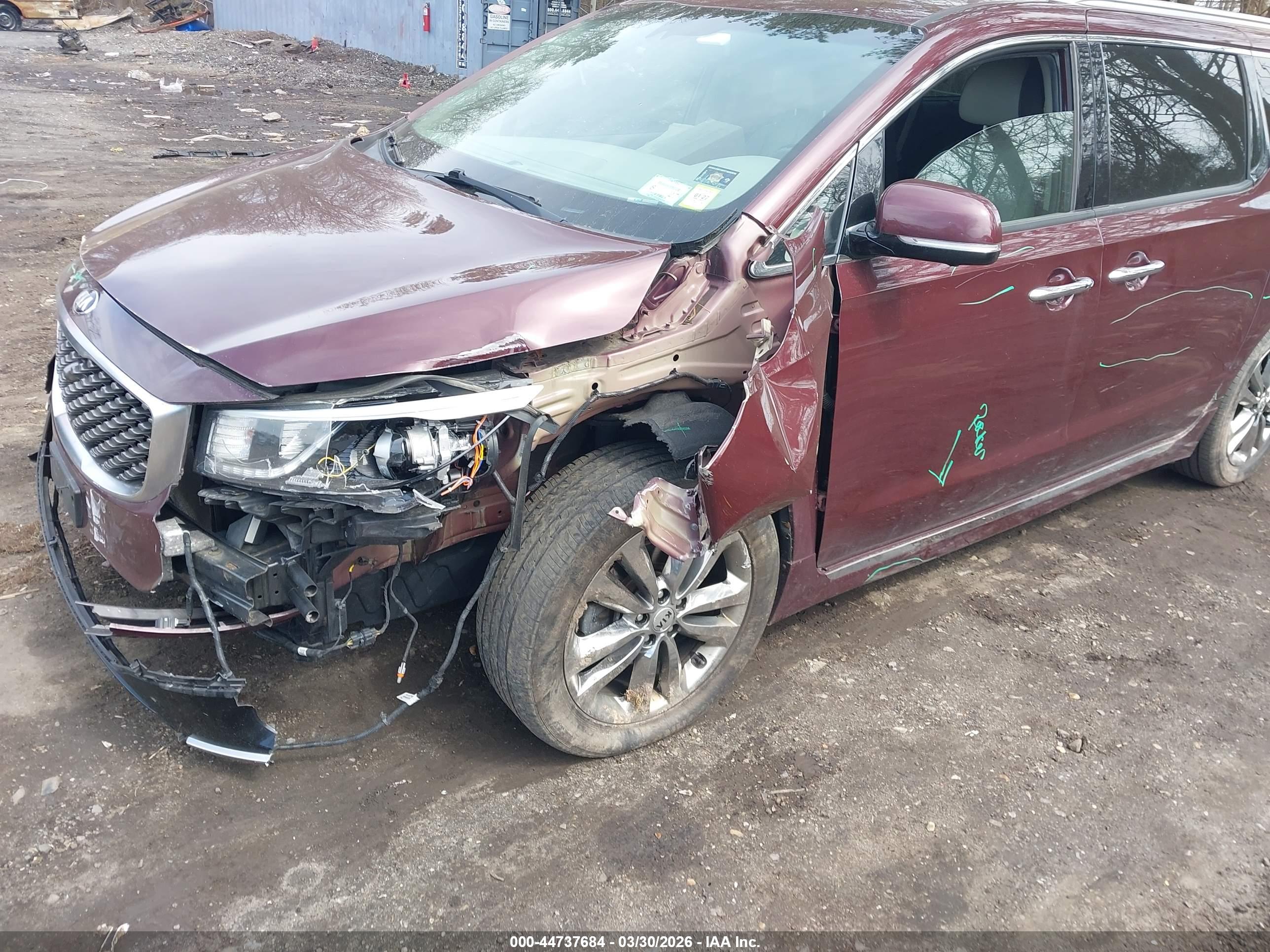 KIA SEDONA image 6