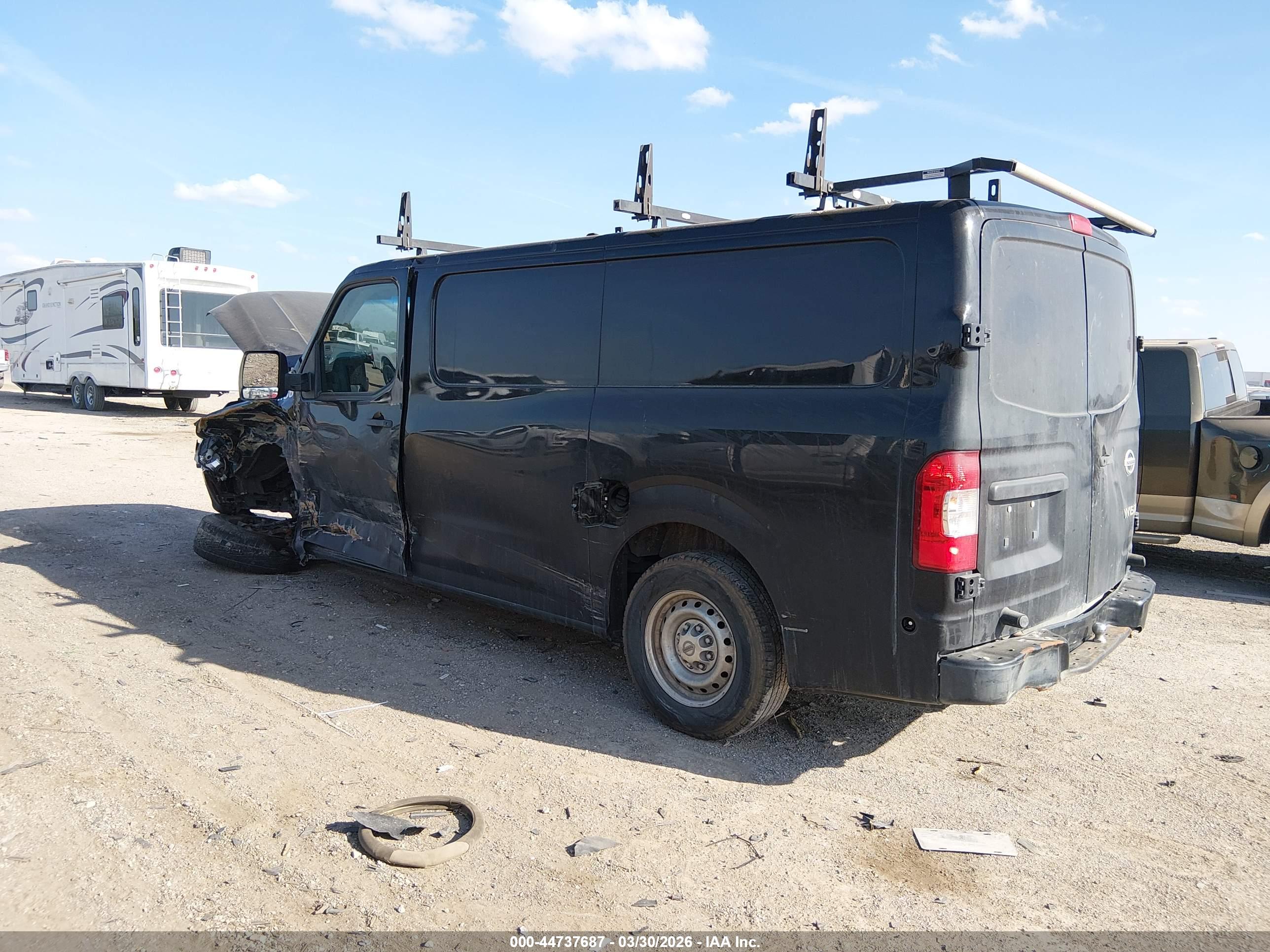 NISSAN NV image 3