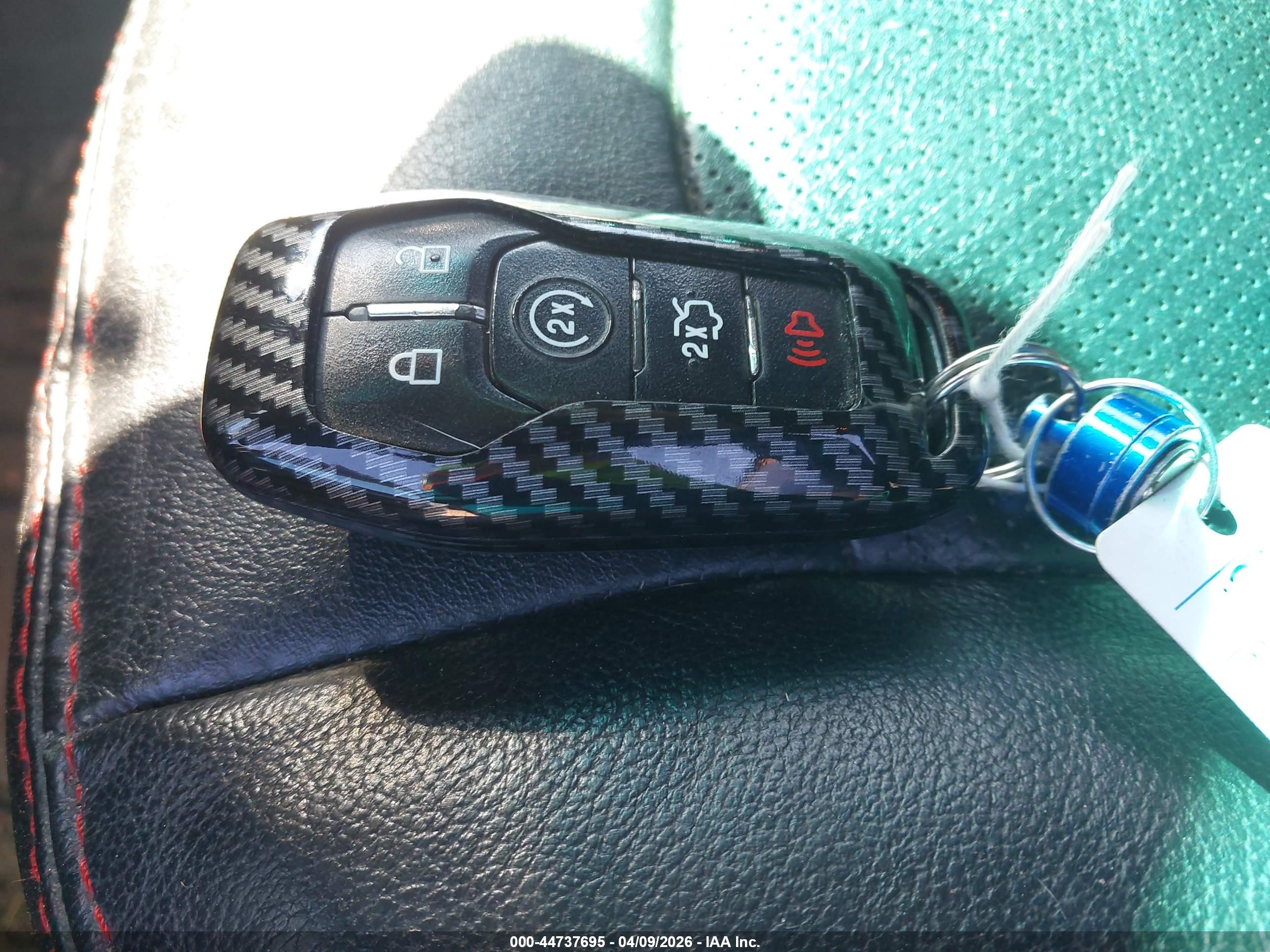 FORD EXPLORER image 11