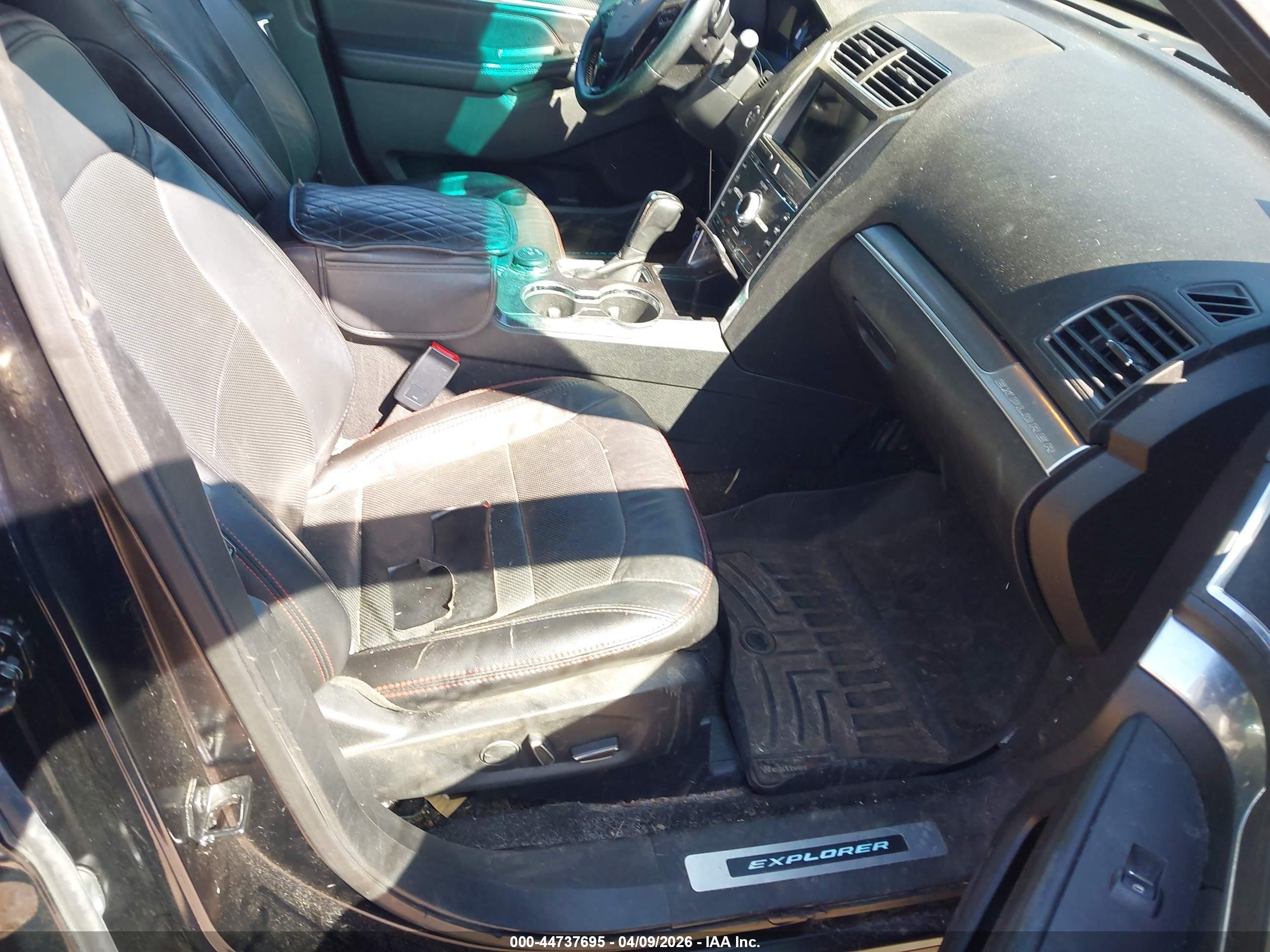 FORD EXPLORER image 5
