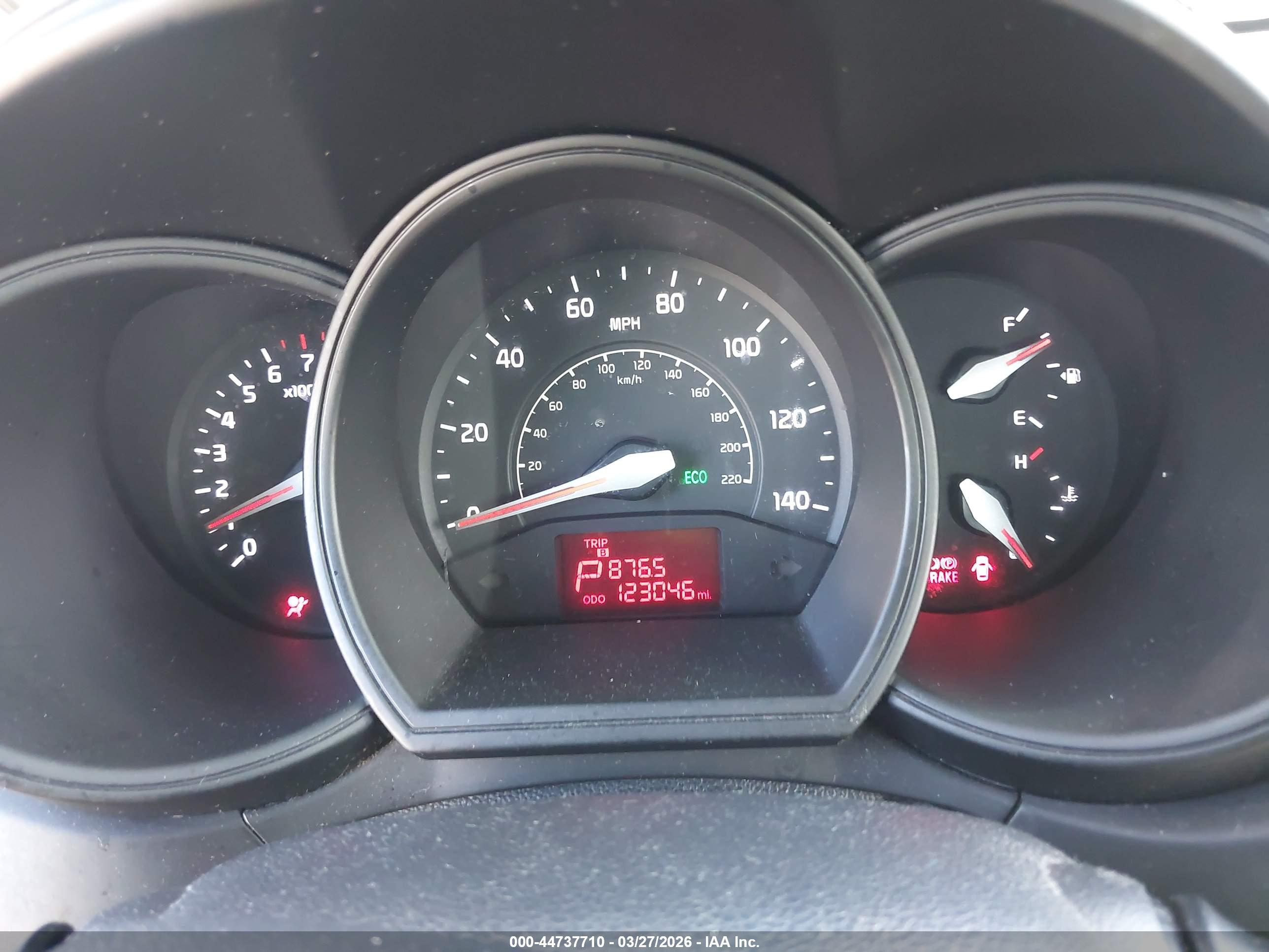 KIA RIO image 7