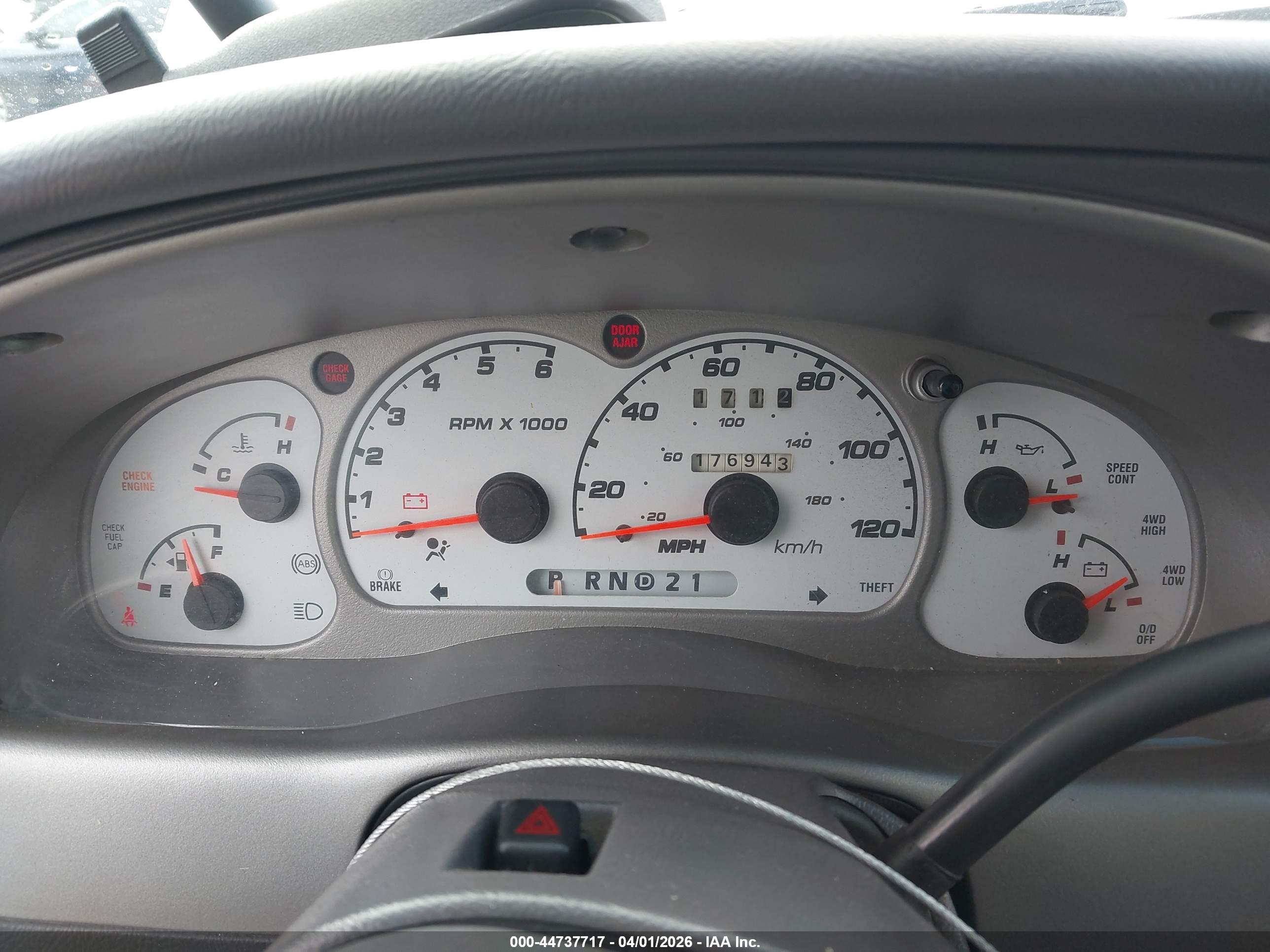FORD EXPLORER image 7