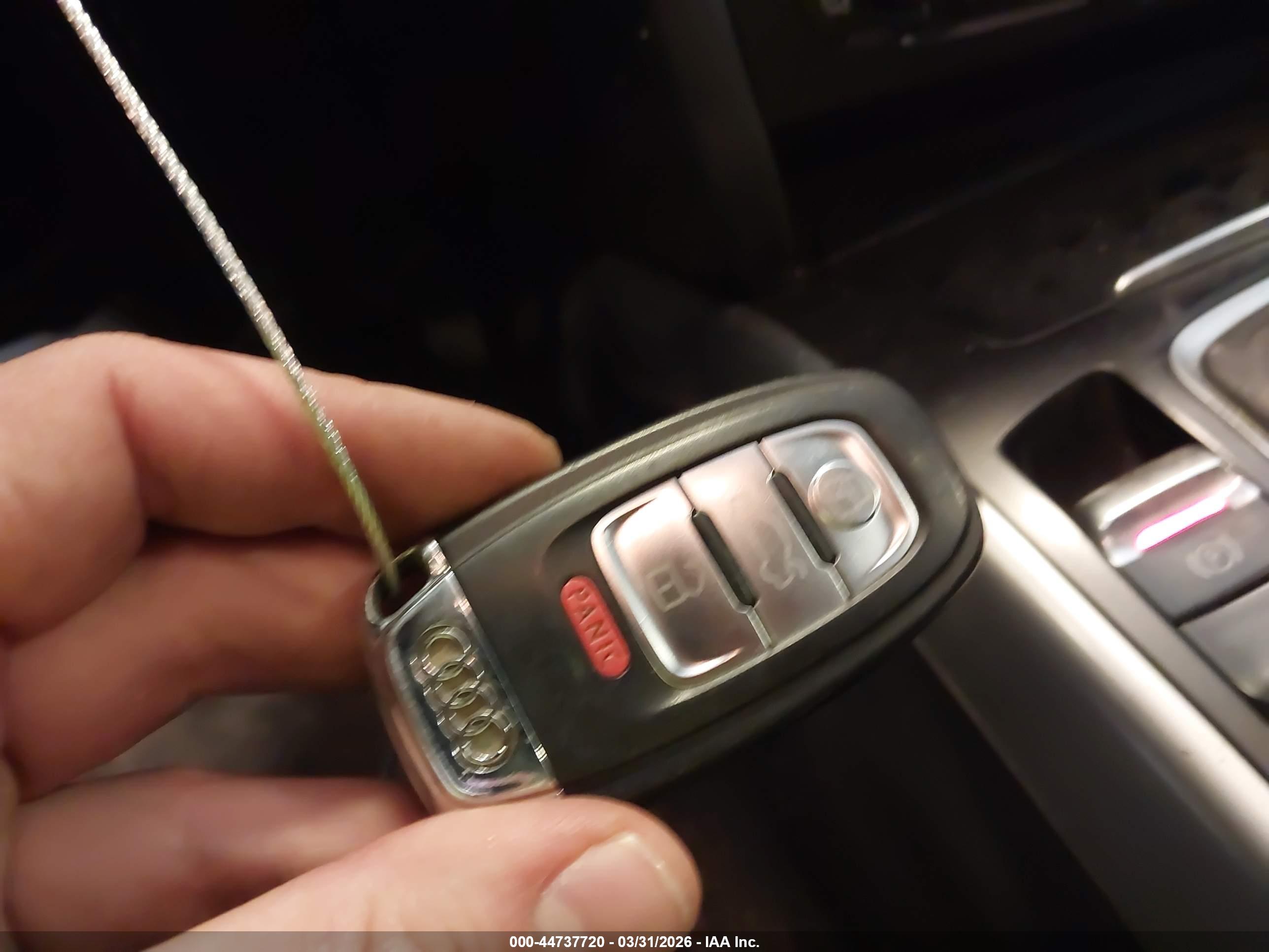 AUDI A4 image 11