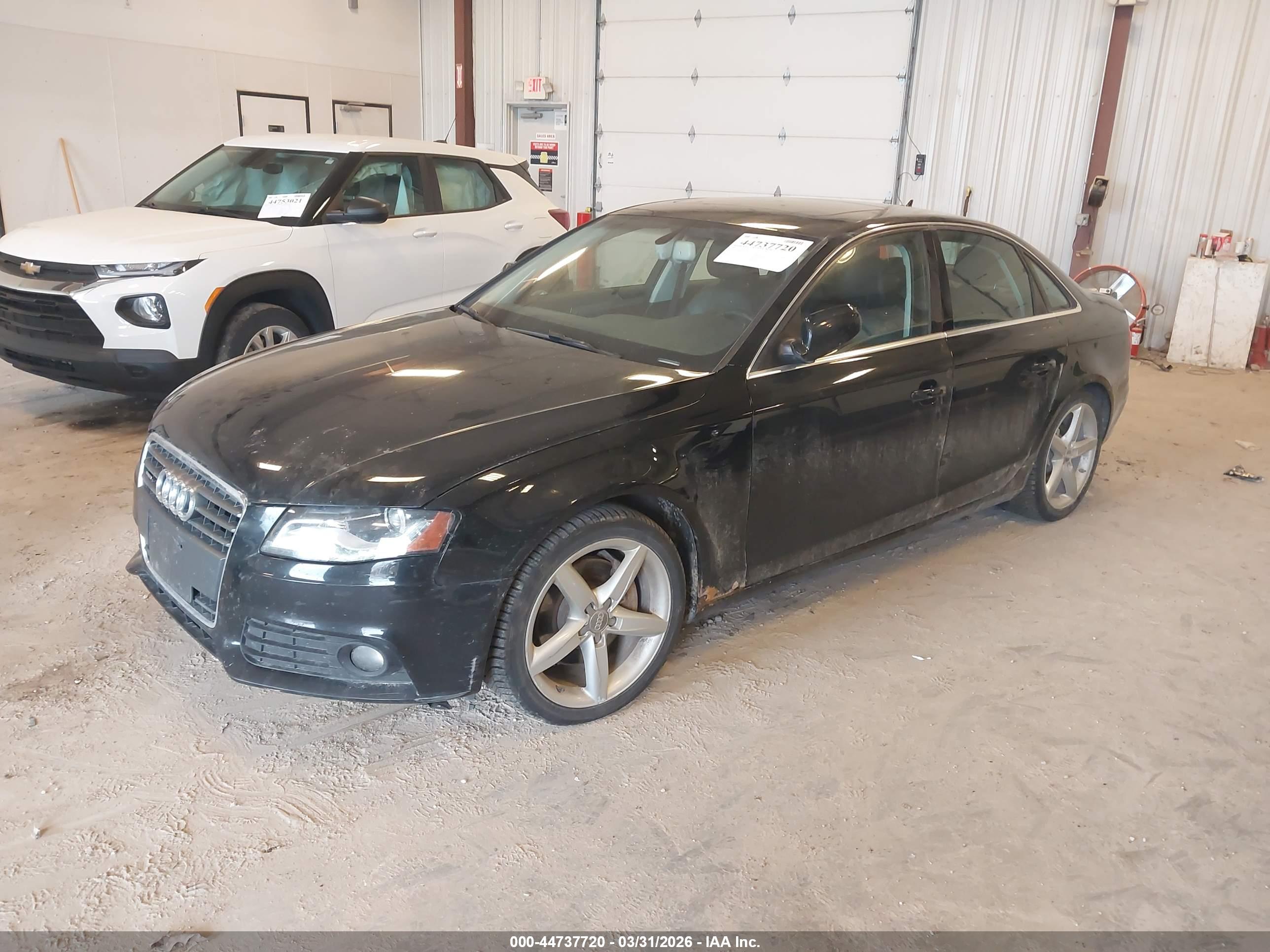 AUDI A4 image 2