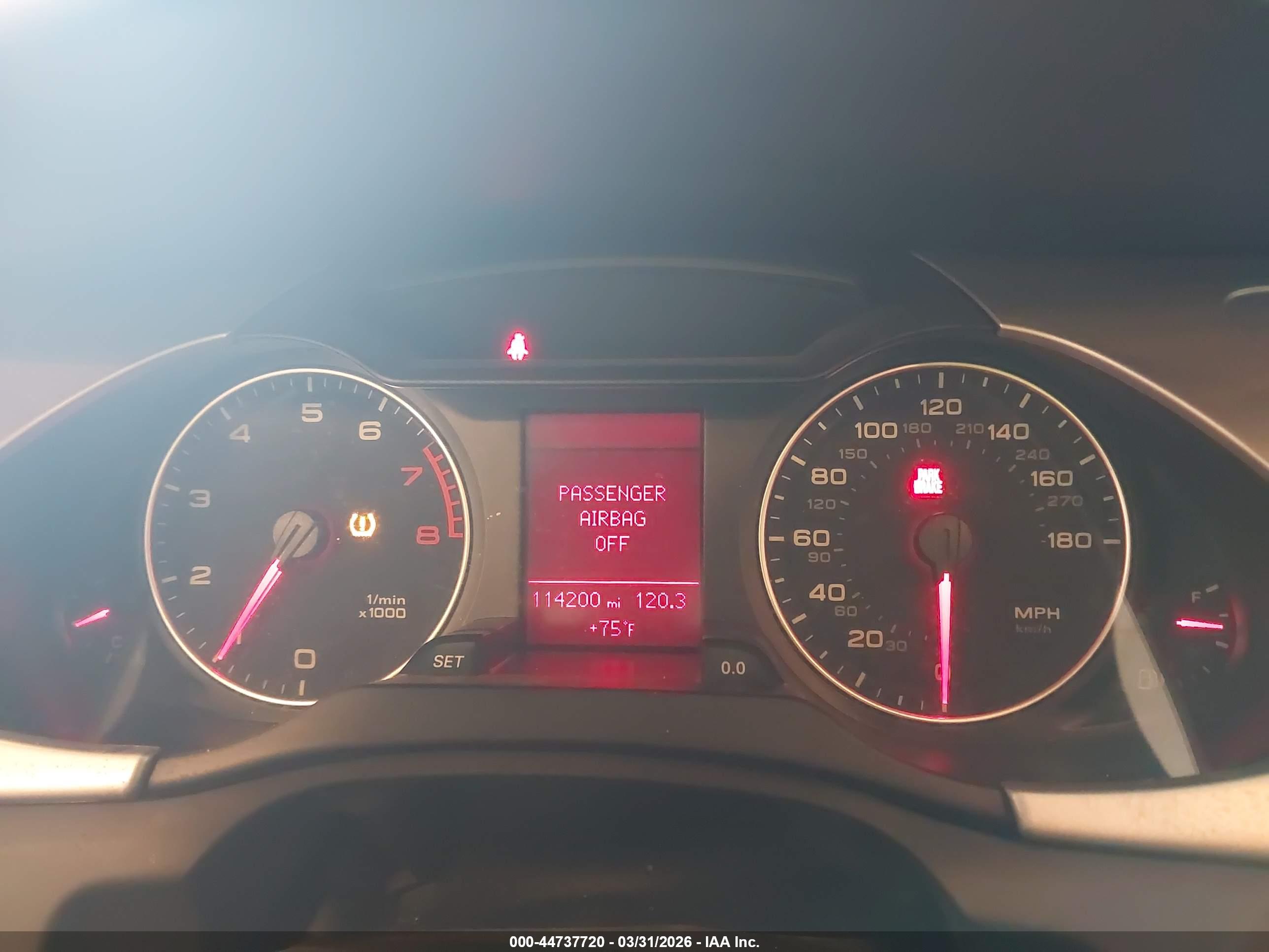 AUDI A4 image 7