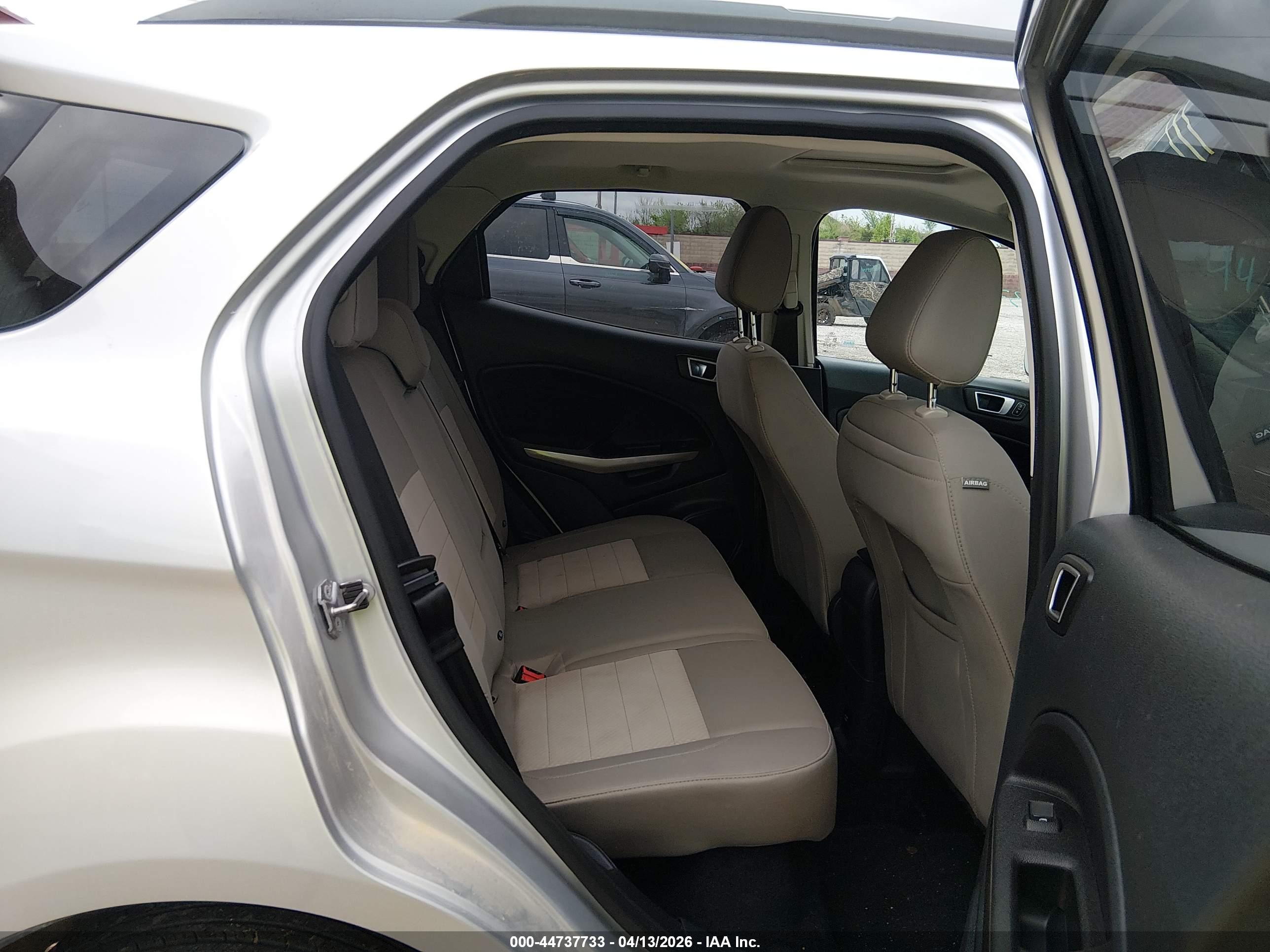 FORD ECOSPORT image 8