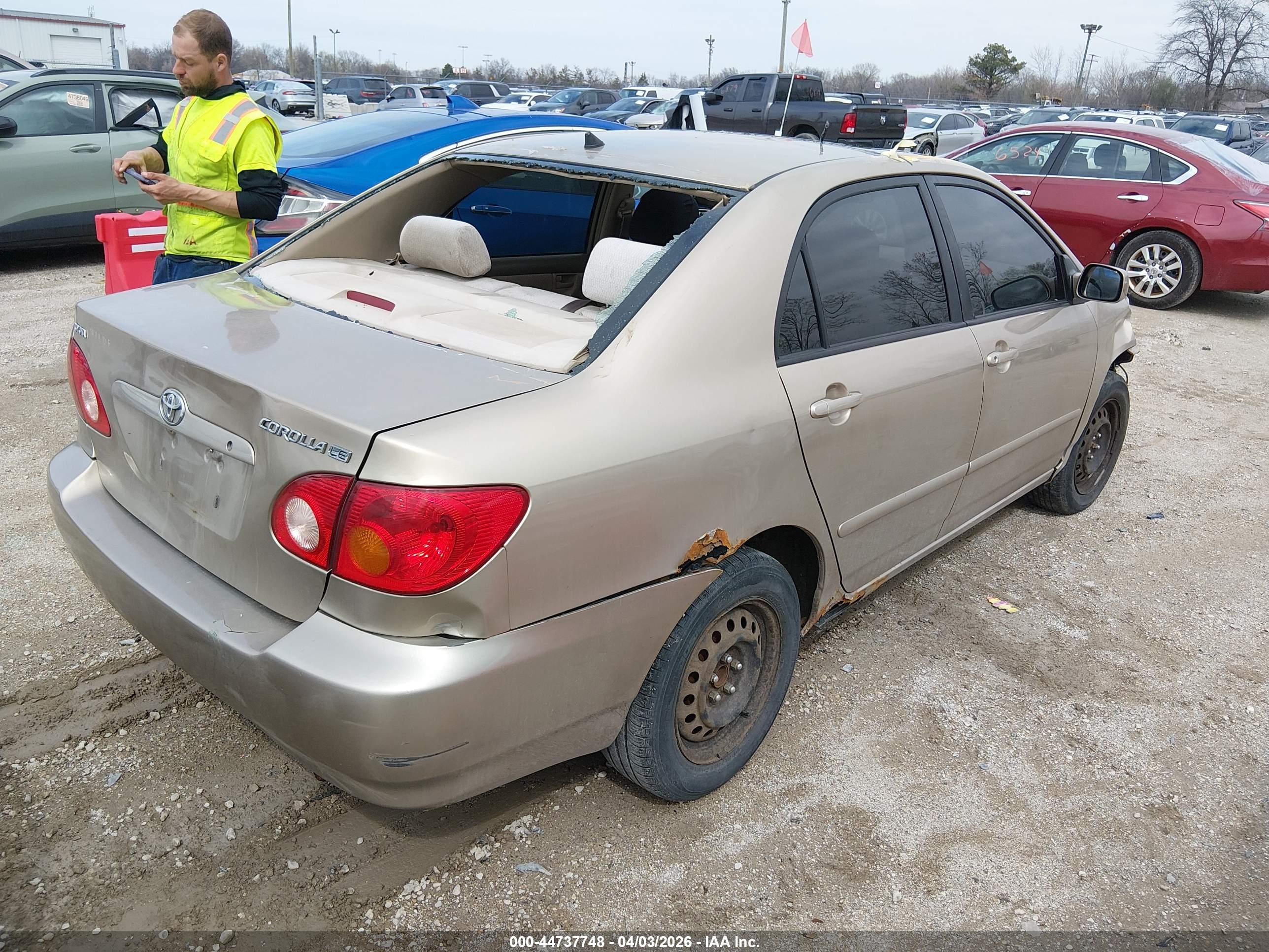 TOYOTA COROLLA image 4