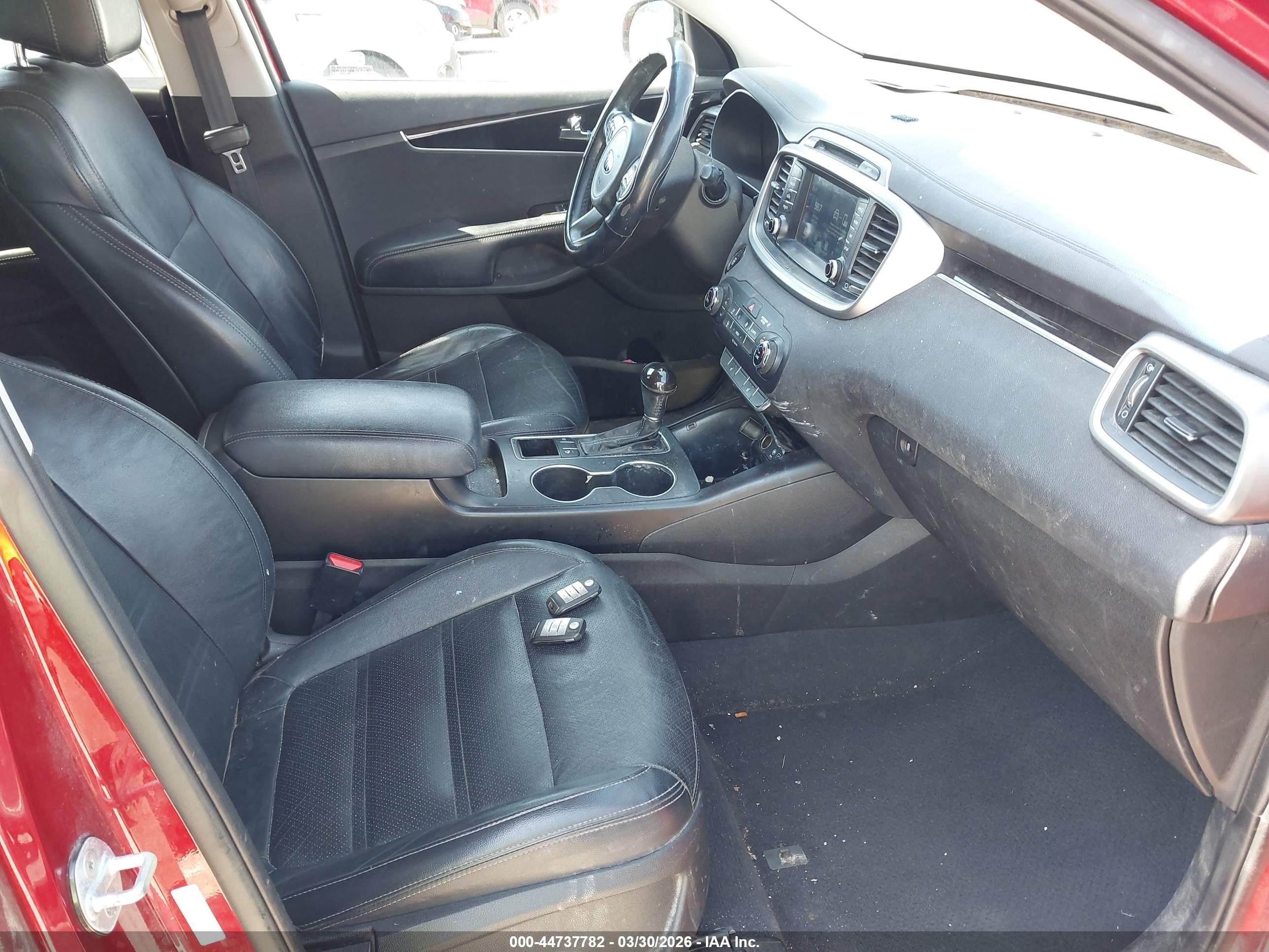 KIA SORENTO image 5