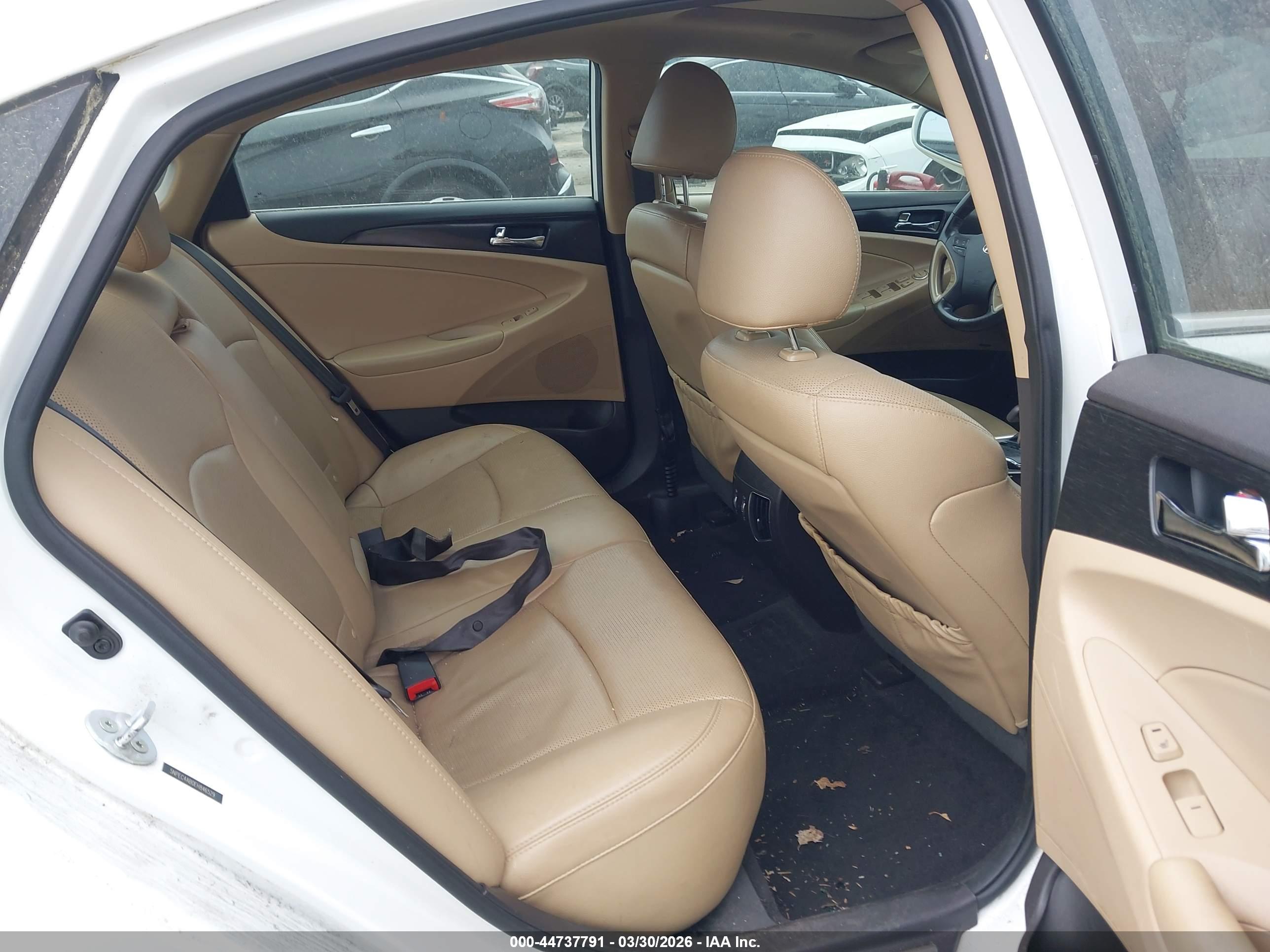 HYUNDAI SONATA image 8