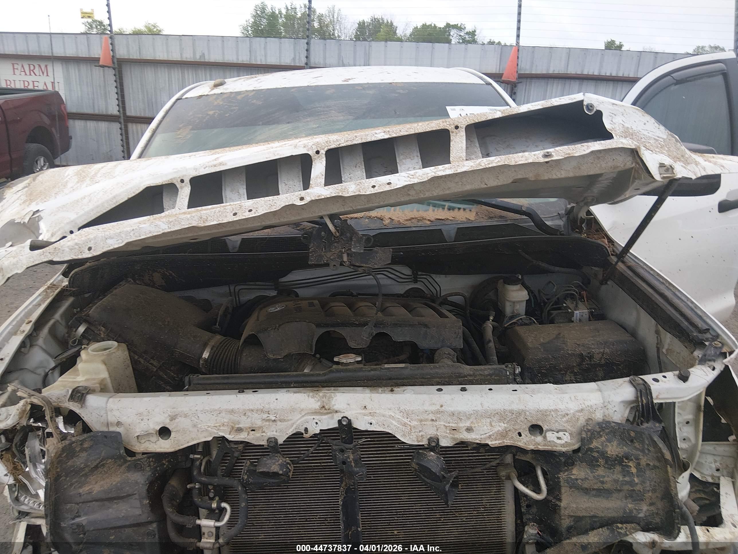 TOYOTA TUNDRA image 10