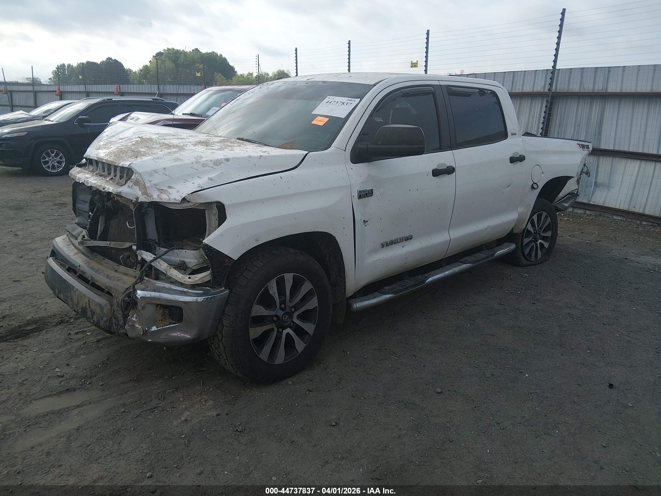 TOYOTA TUNDRA image 2