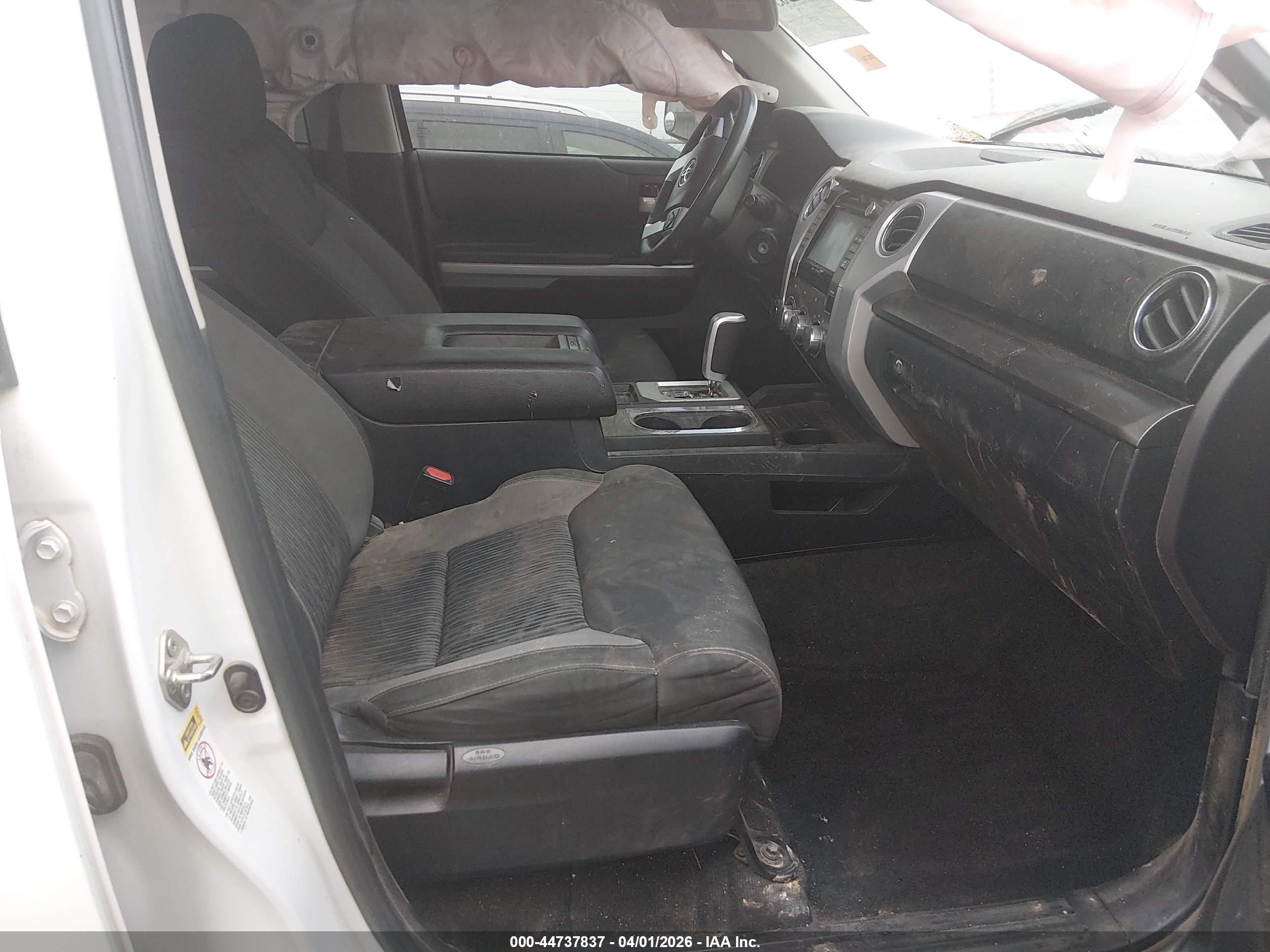 TOYOTA TUNDRA image 5