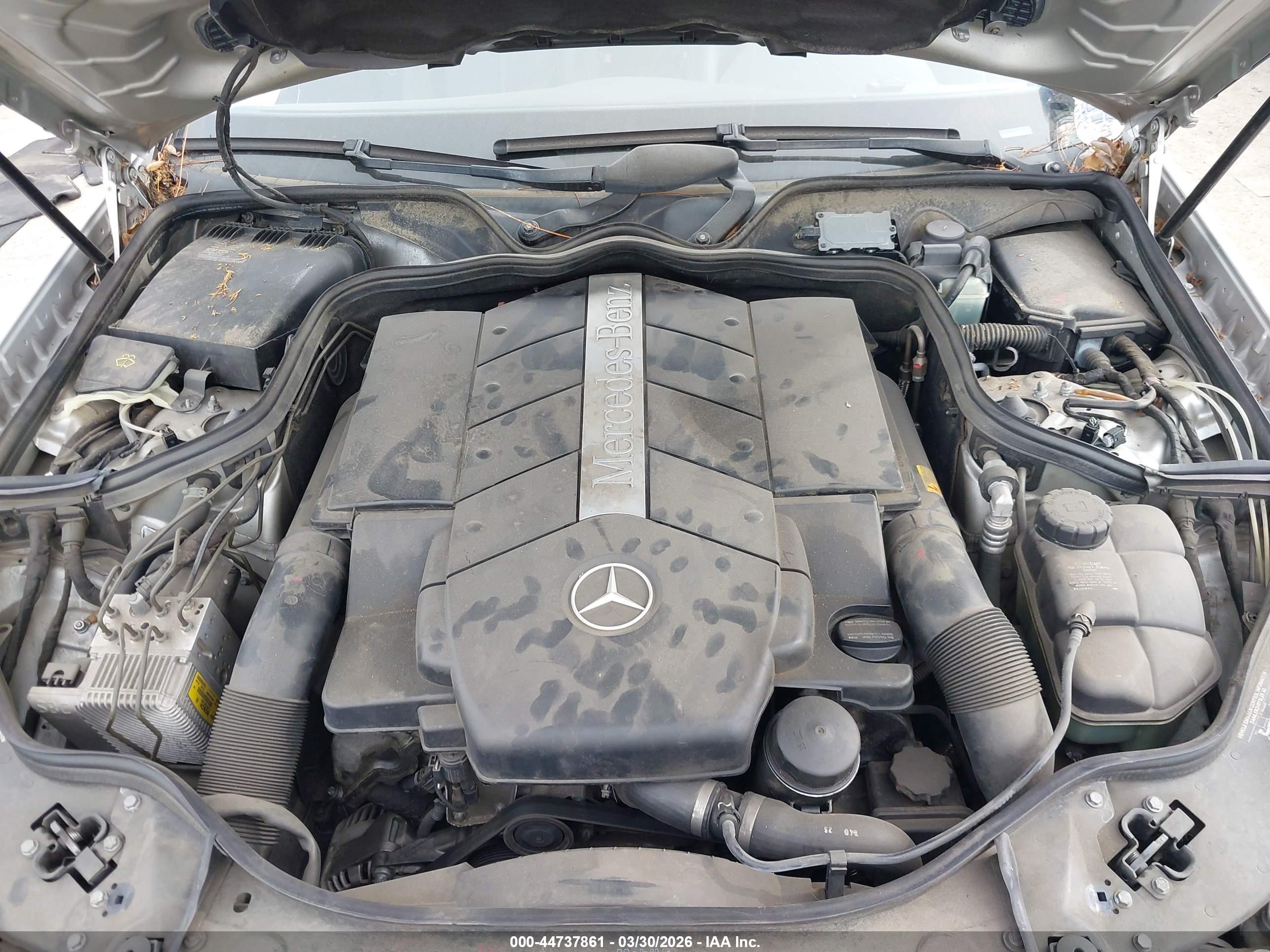 MERCEDES-BENZ E image 10