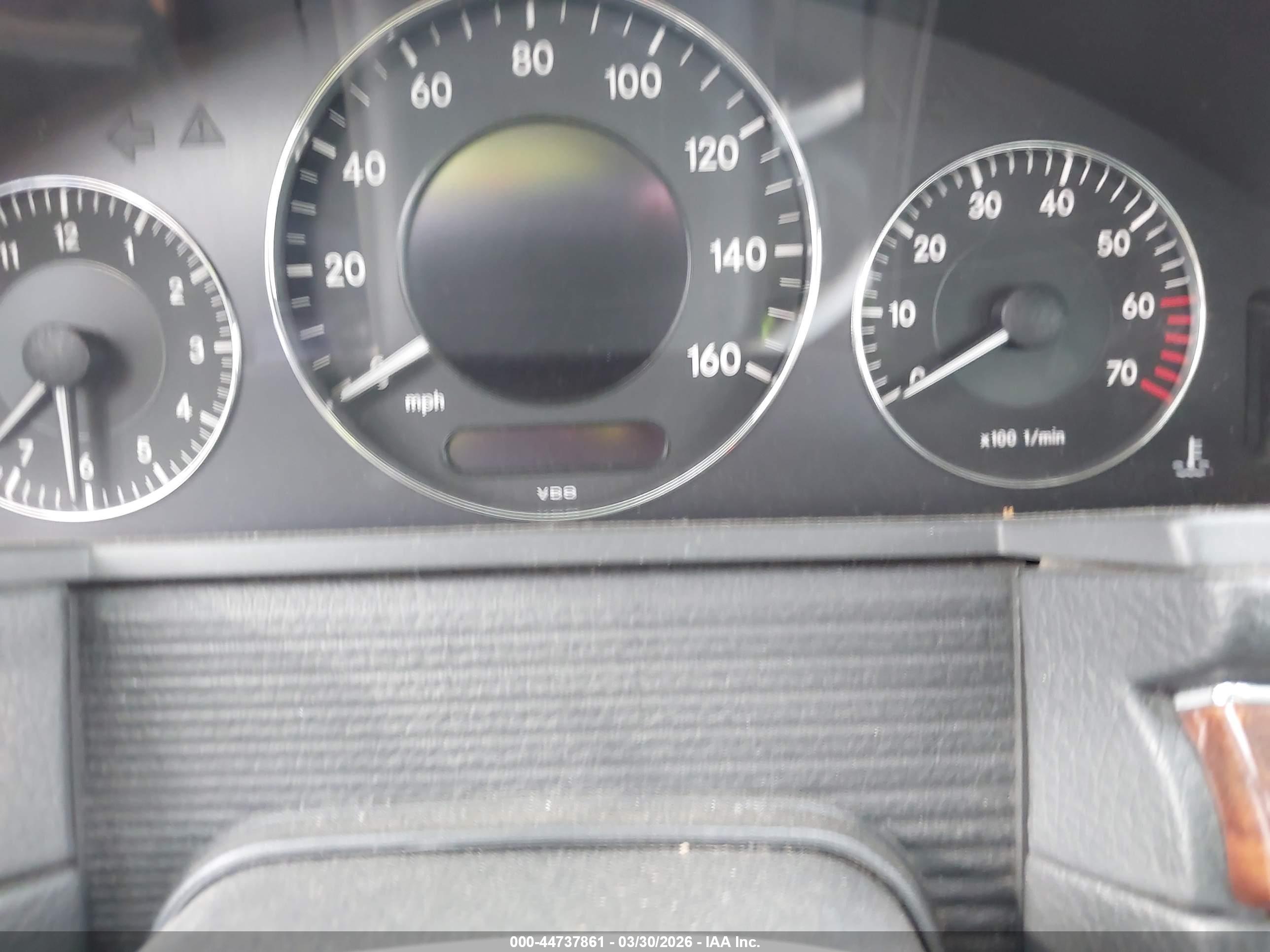 MERCEDES-BENZ E image 7