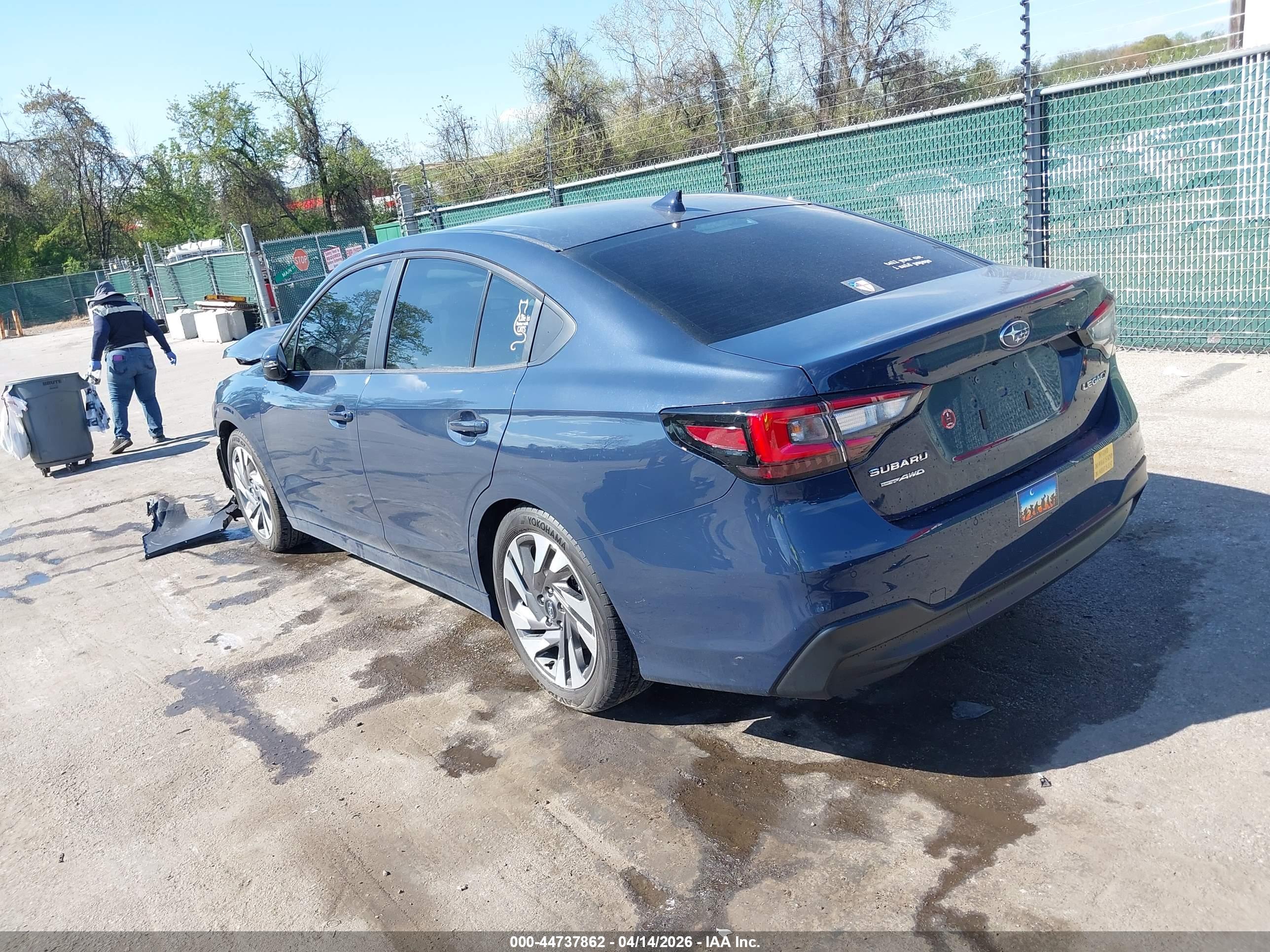 SUBARU LEGACY image 3