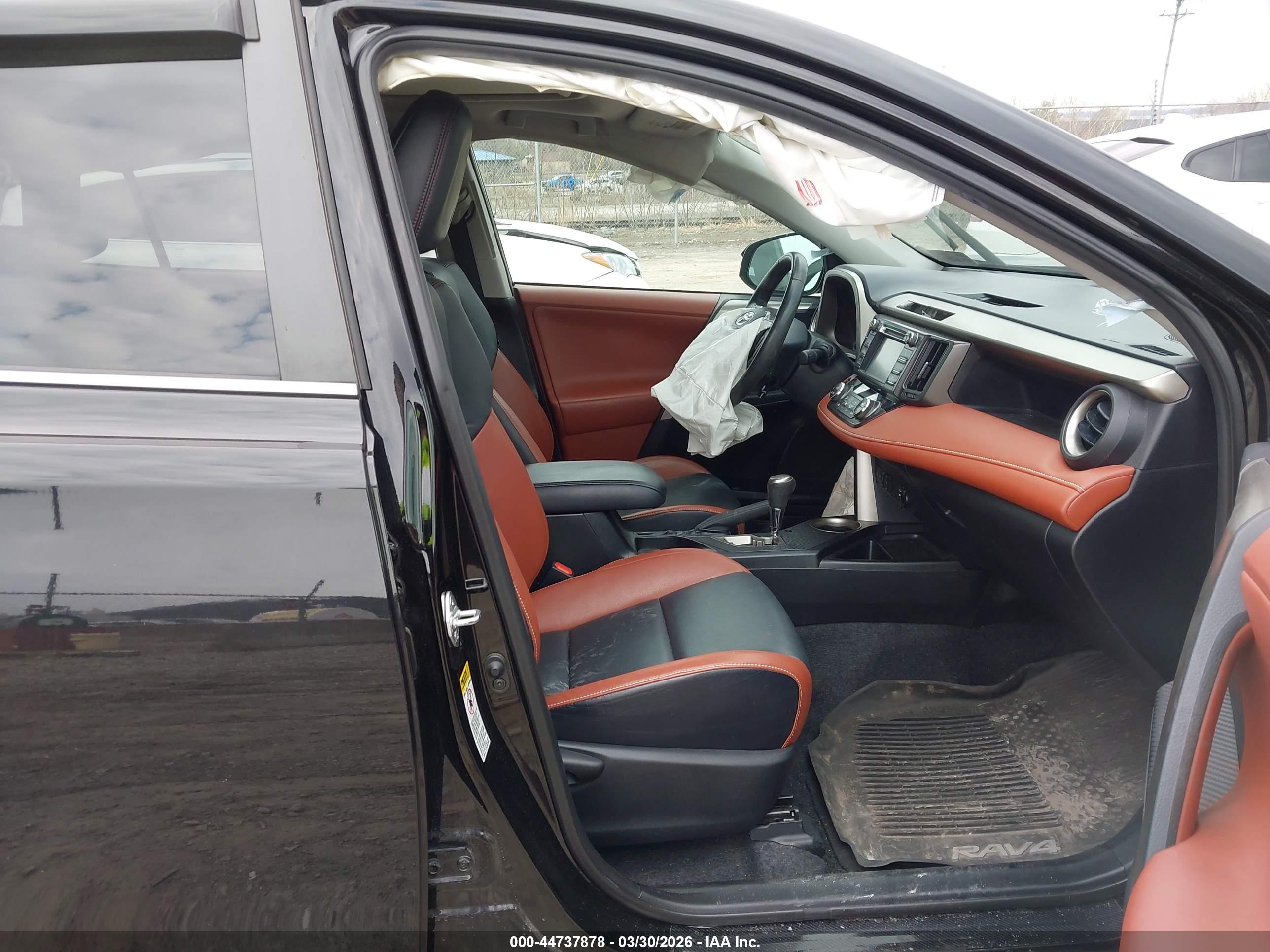TOYOTA RAV4 image 5
