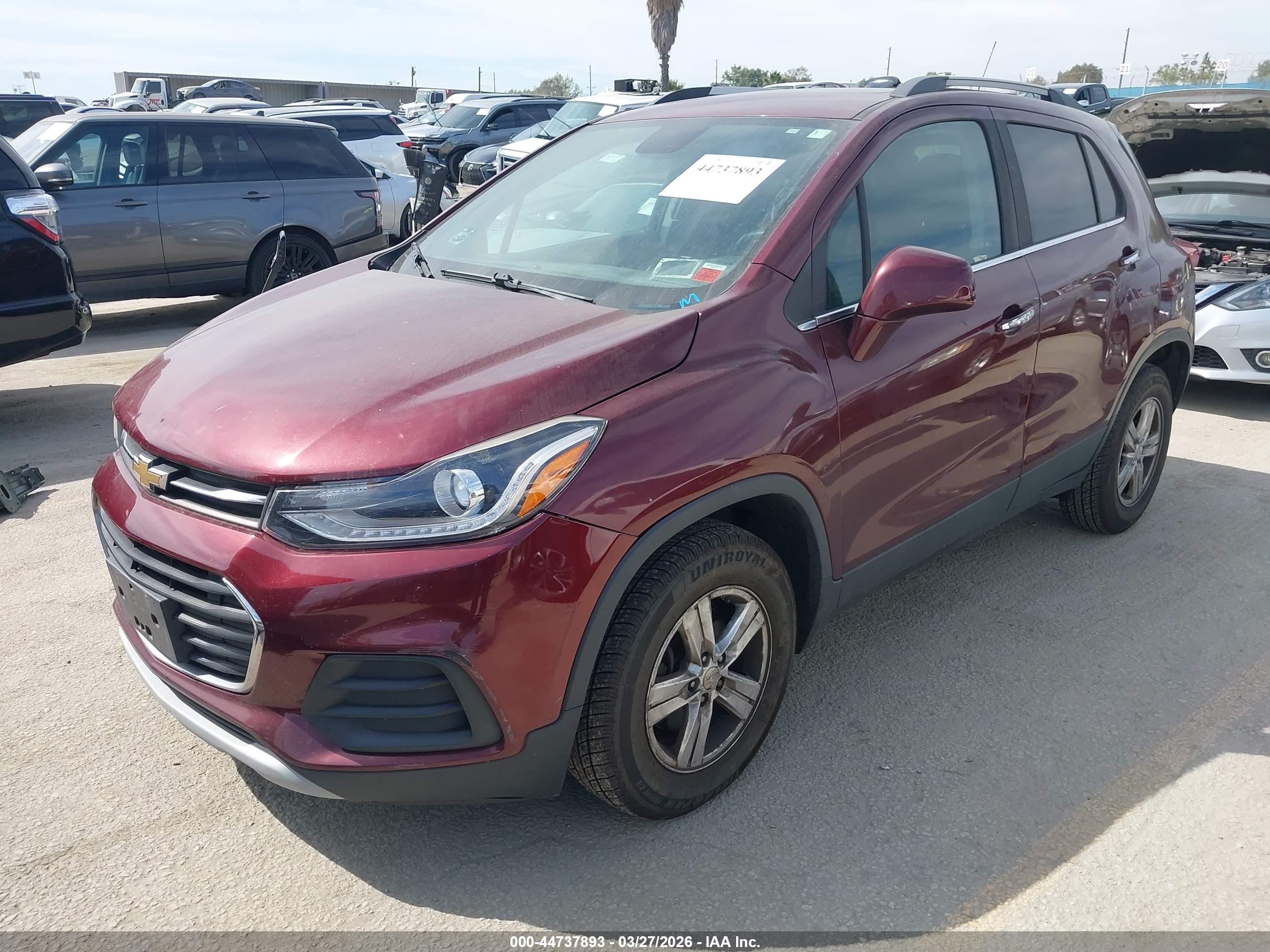 CHEVROLET TRAX image 2
