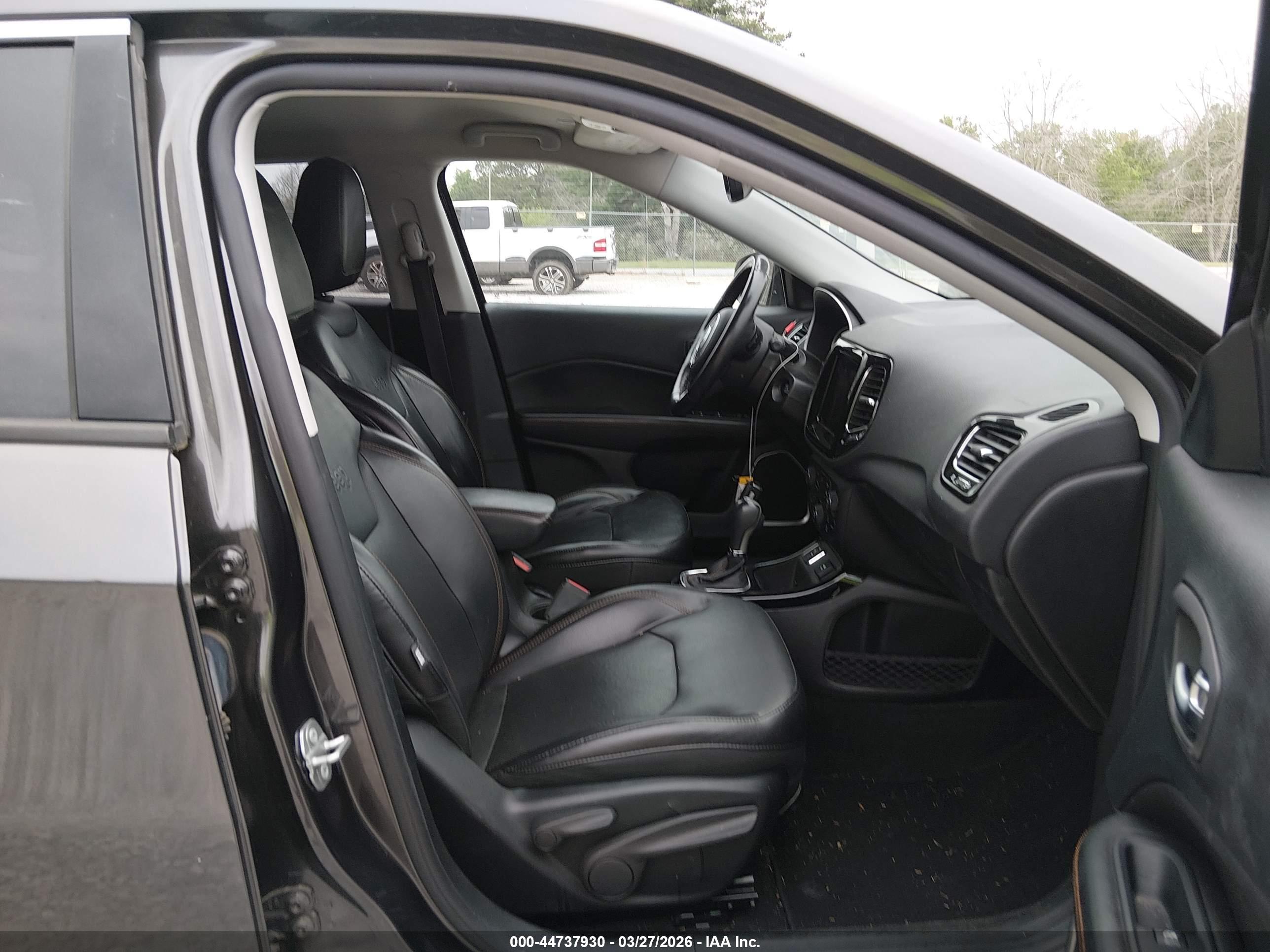 JEEP COMPASS image 5