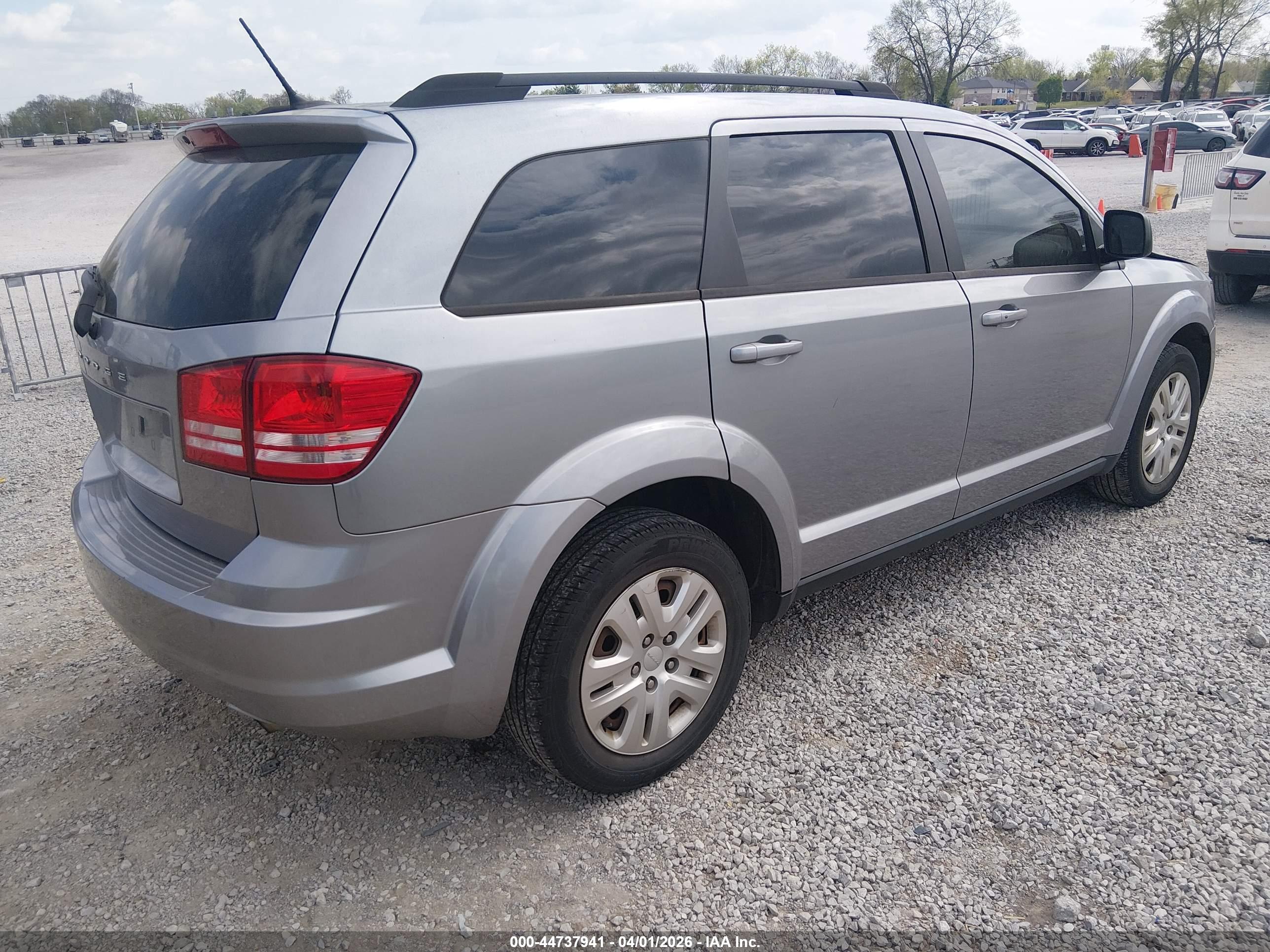 DODGE JOURNEY image 4