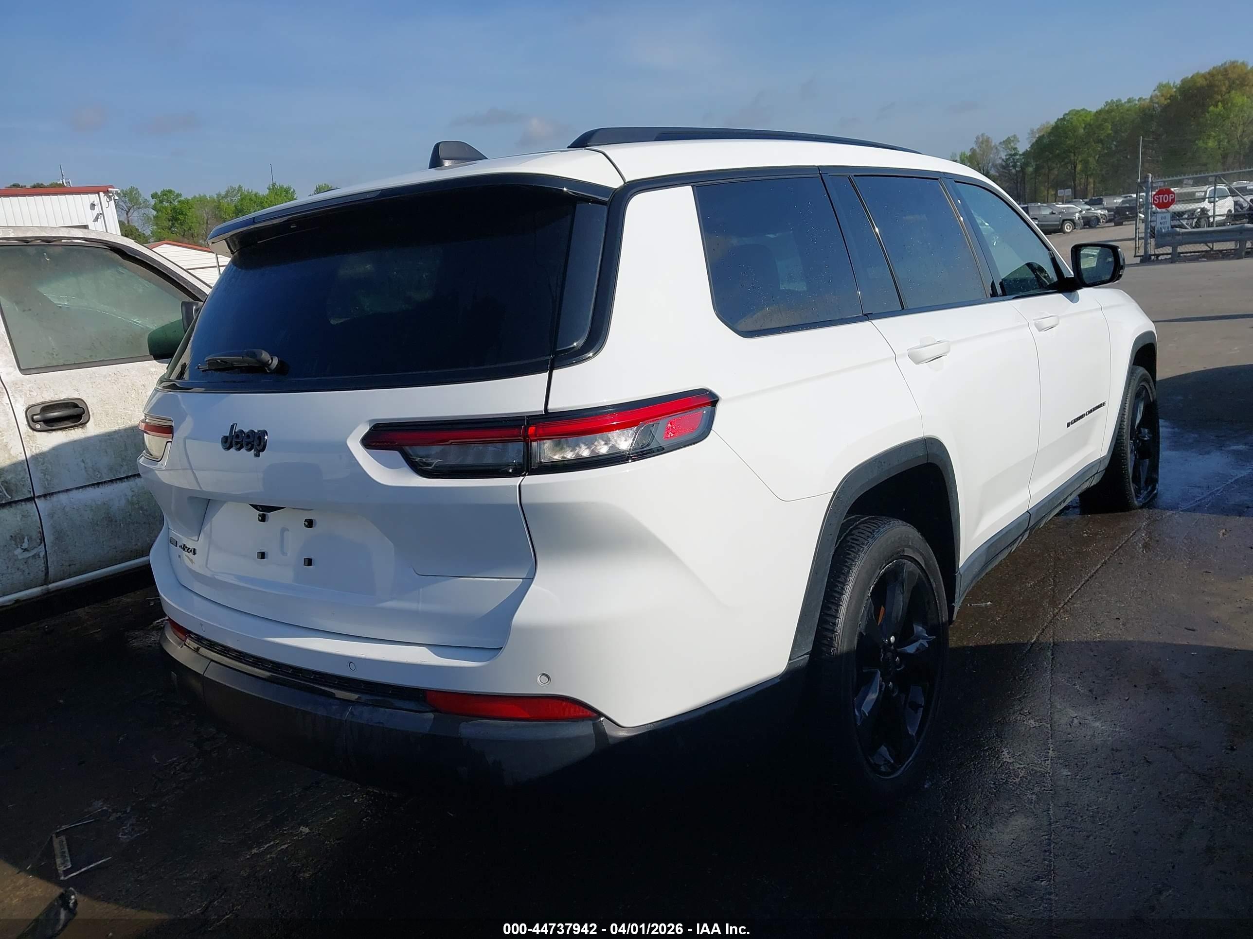 JEEP GRAND image 4