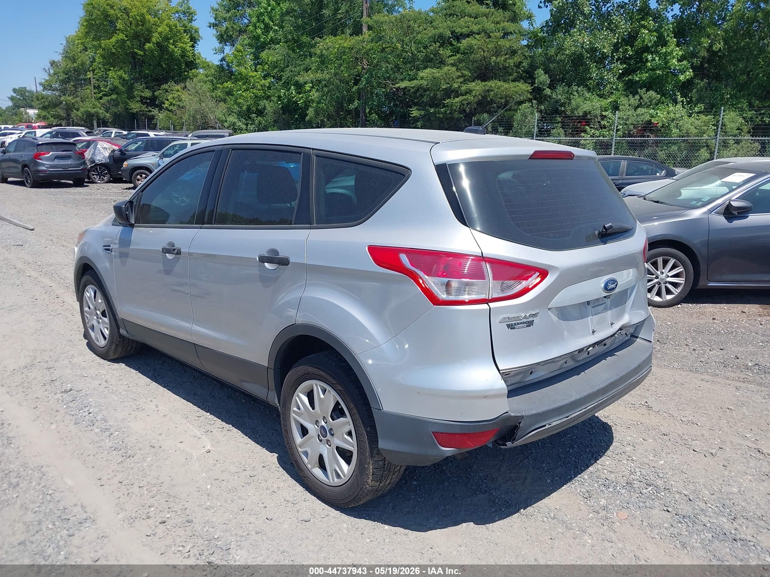 FORD ESCAPE image 3