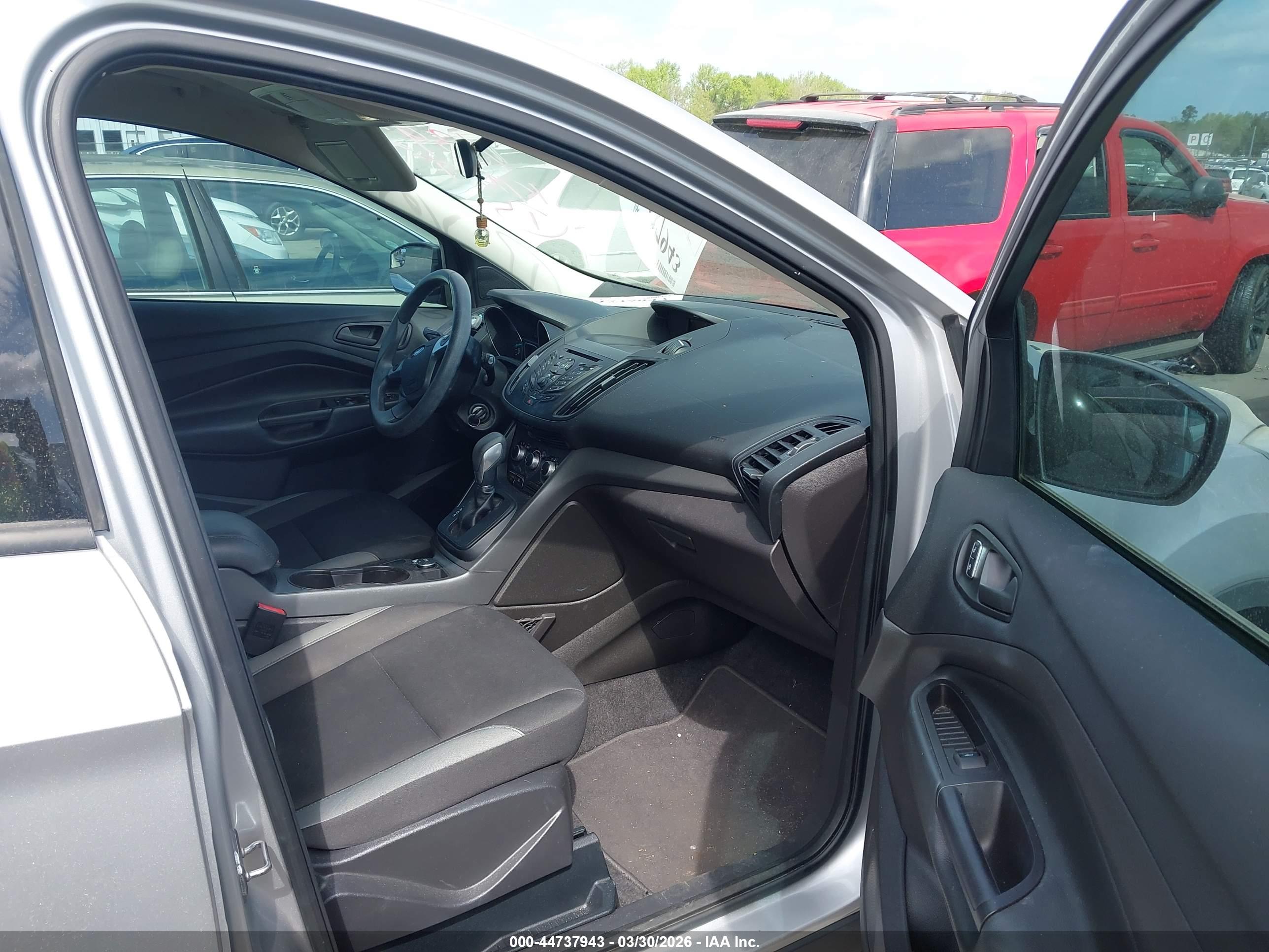 FORD ESCAPE image 5