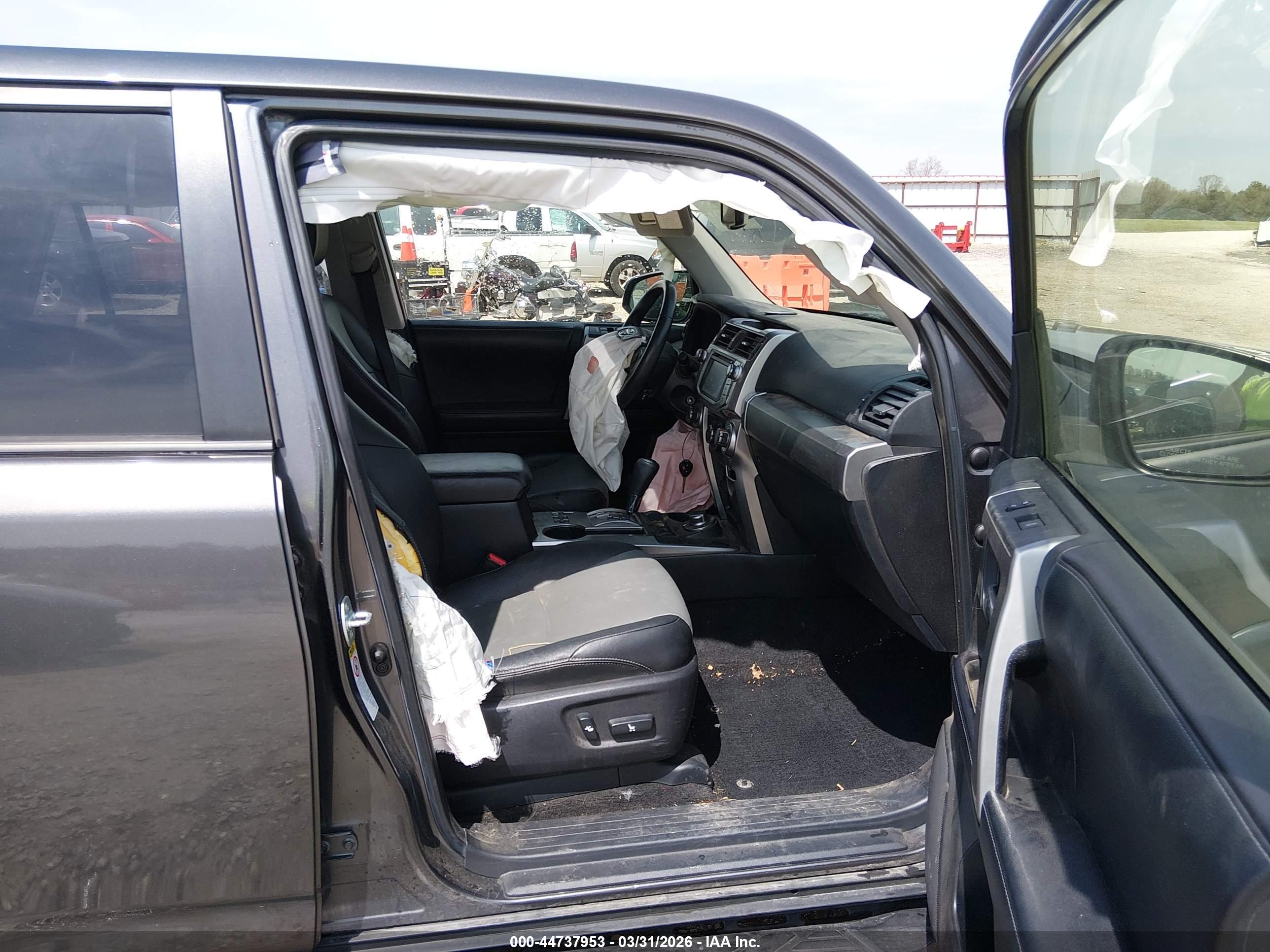 TOYOTA 4RUNNER image 5