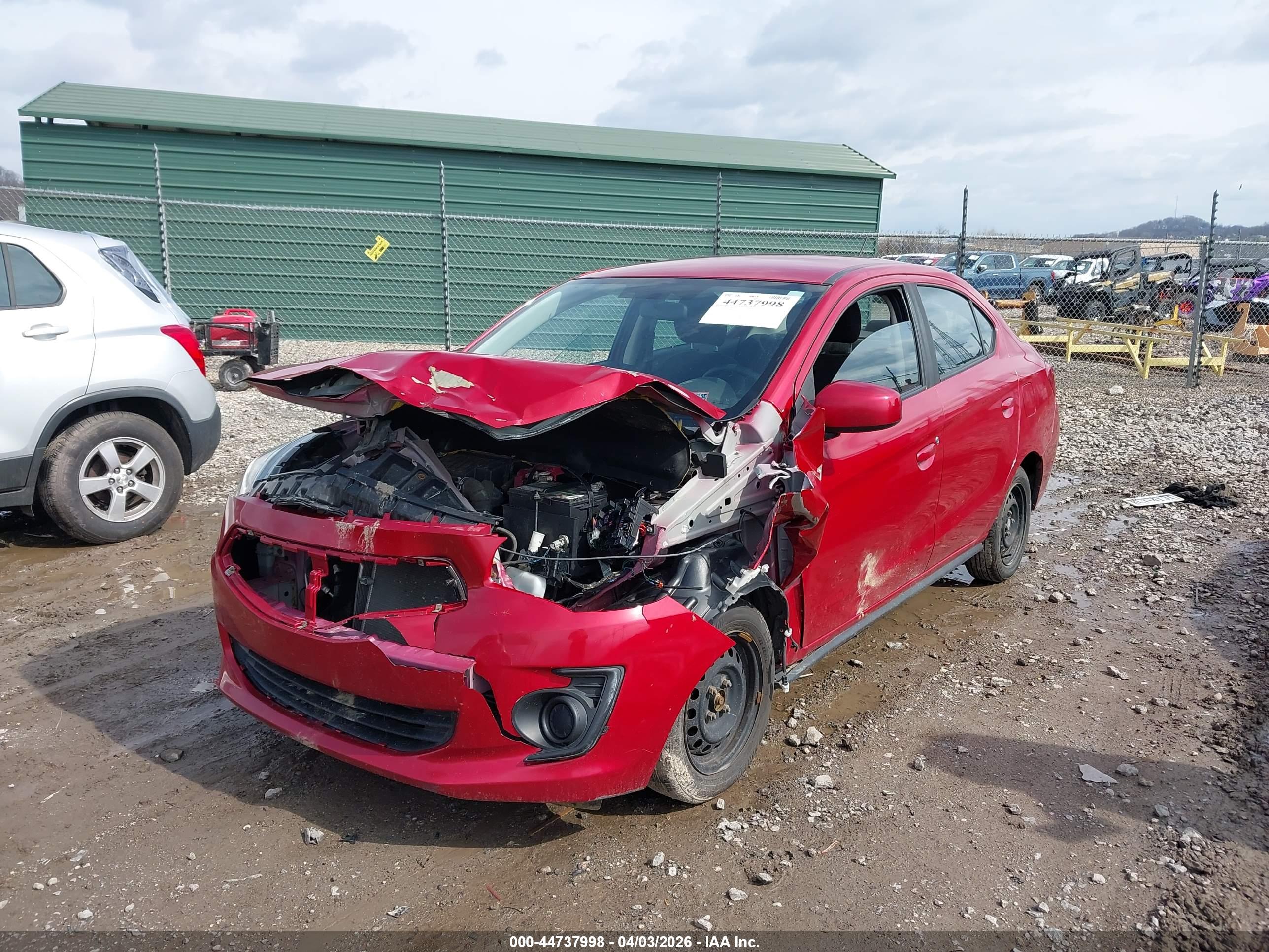 MITSUBISHI MIRAGE image 2