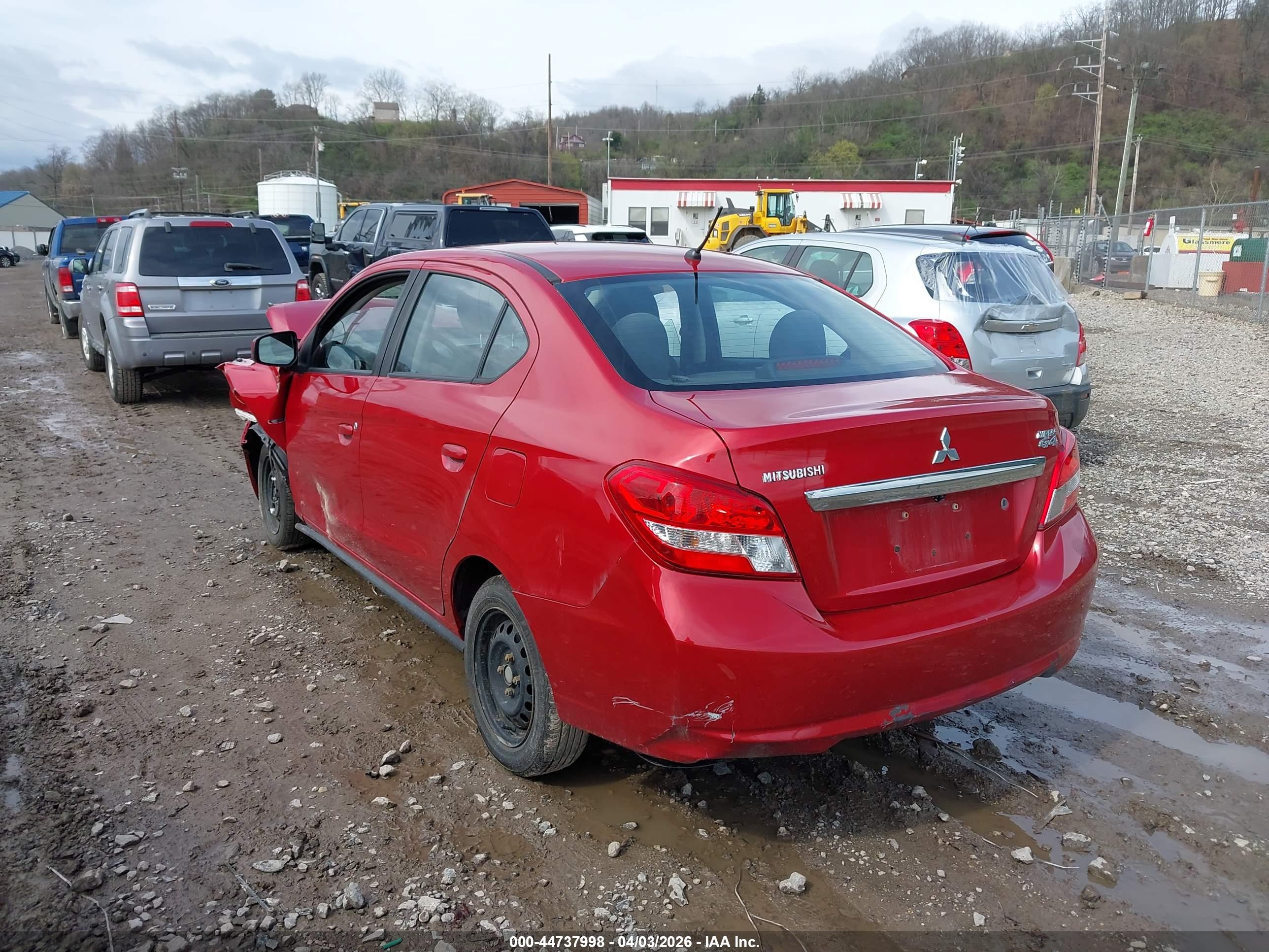 MITSUBISHI MIRAGE image 3