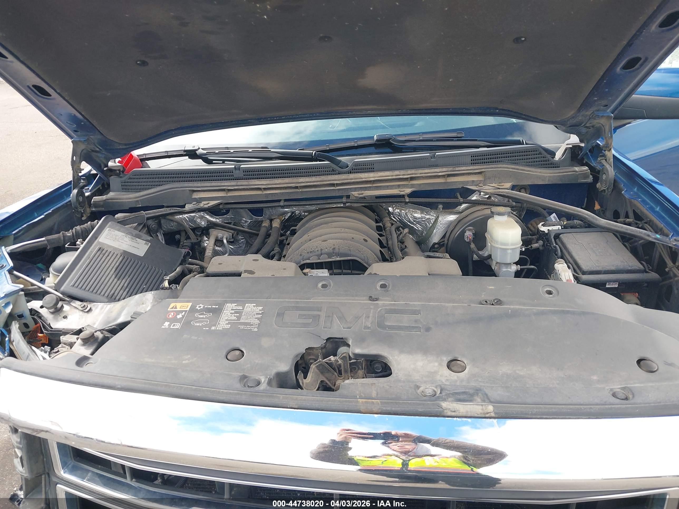 GMC SIERRA image 10