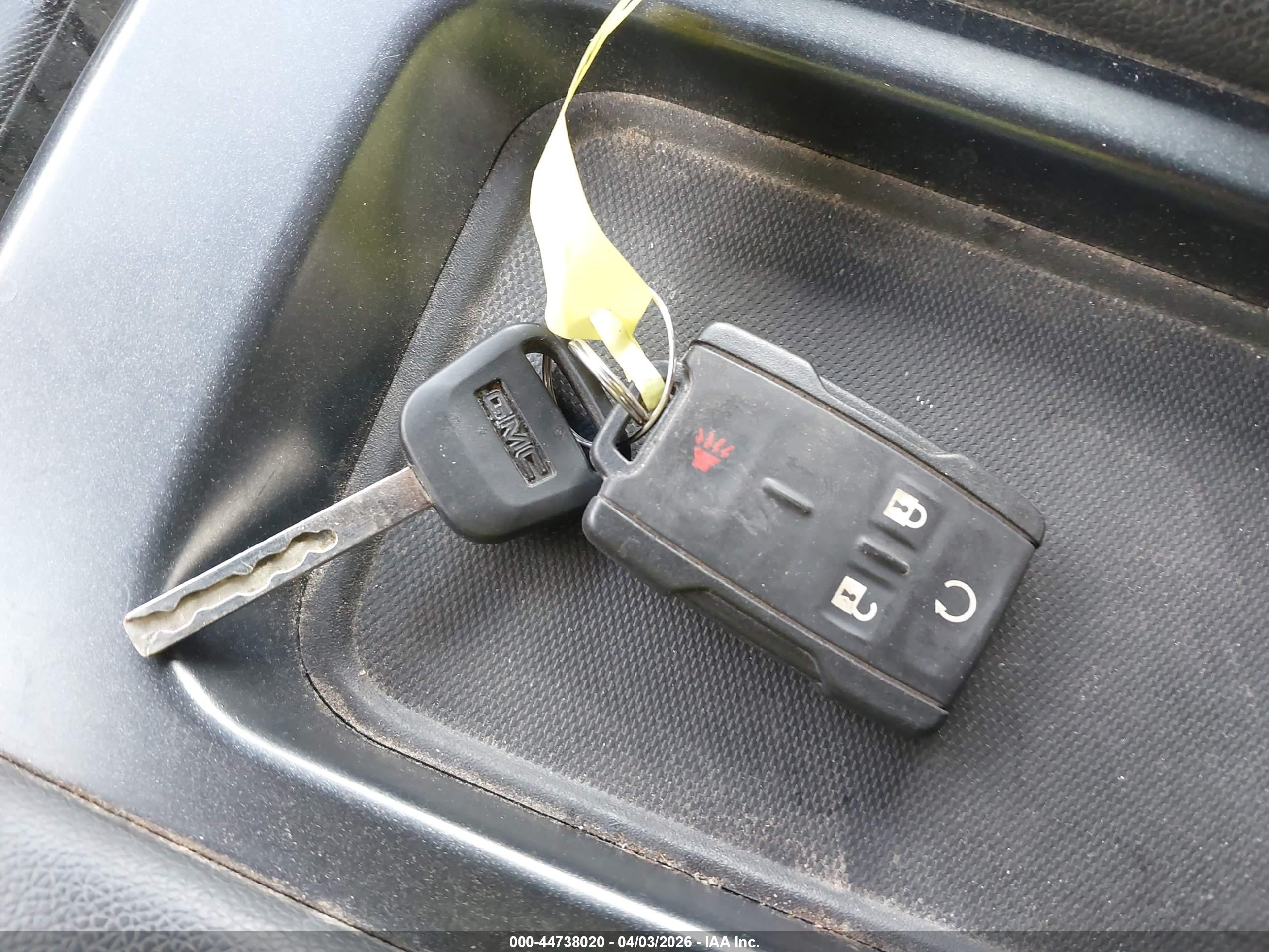 GMC SIERRA image 11